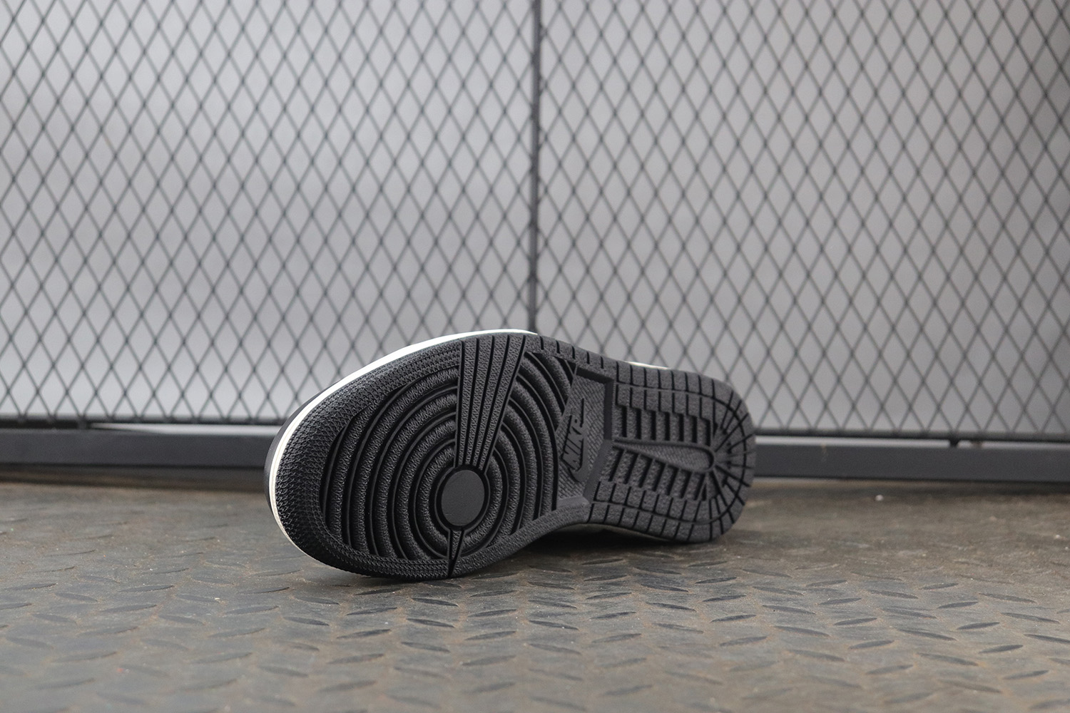 Jordan 1 Retro High Dark Mocha