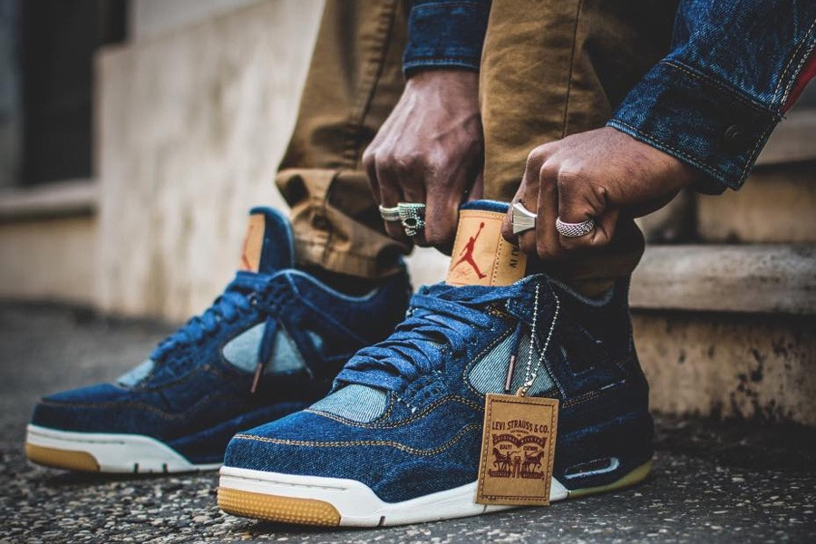 Jordan 4 Retro Levi's Denim