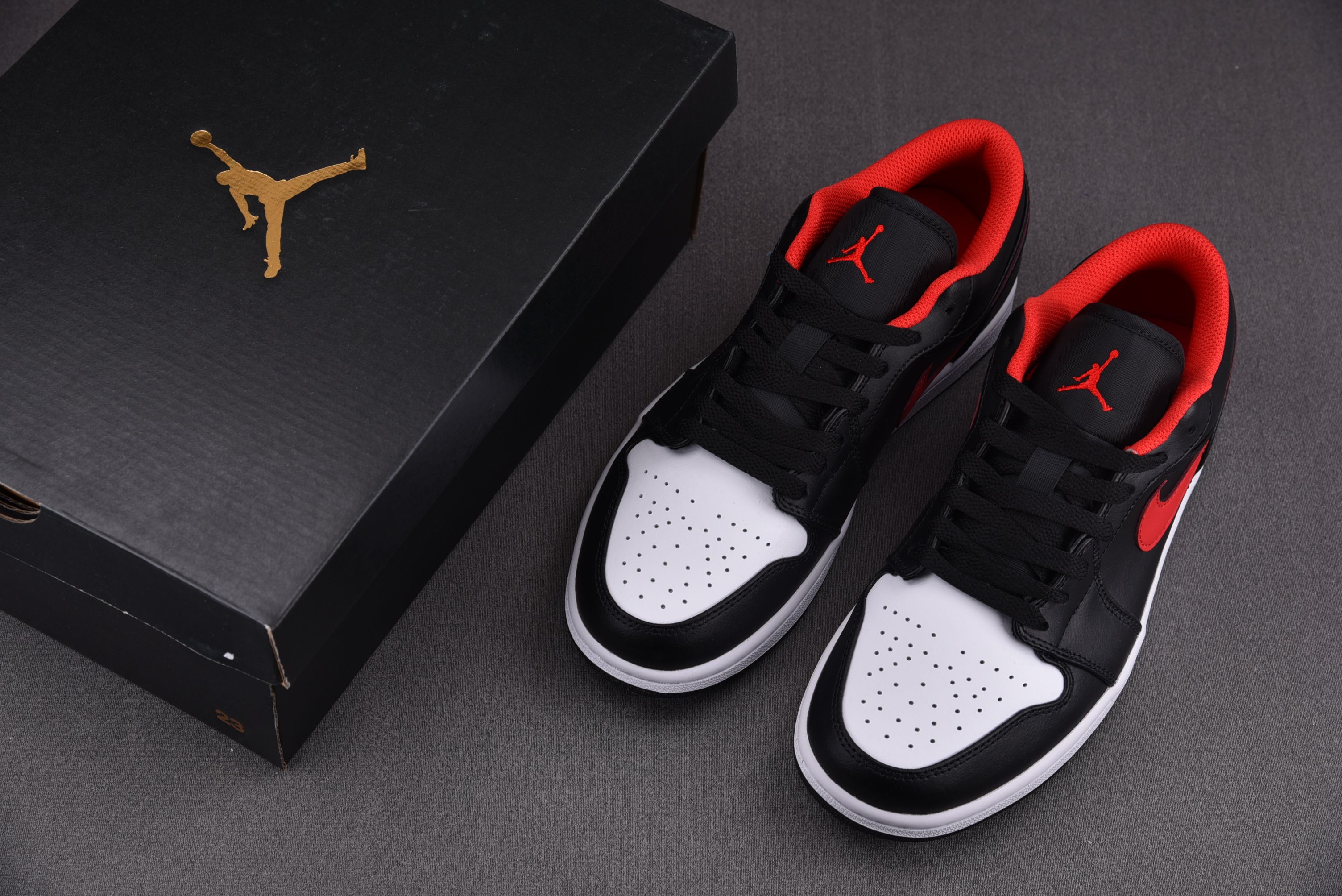 Jordan 1 Low White Toe