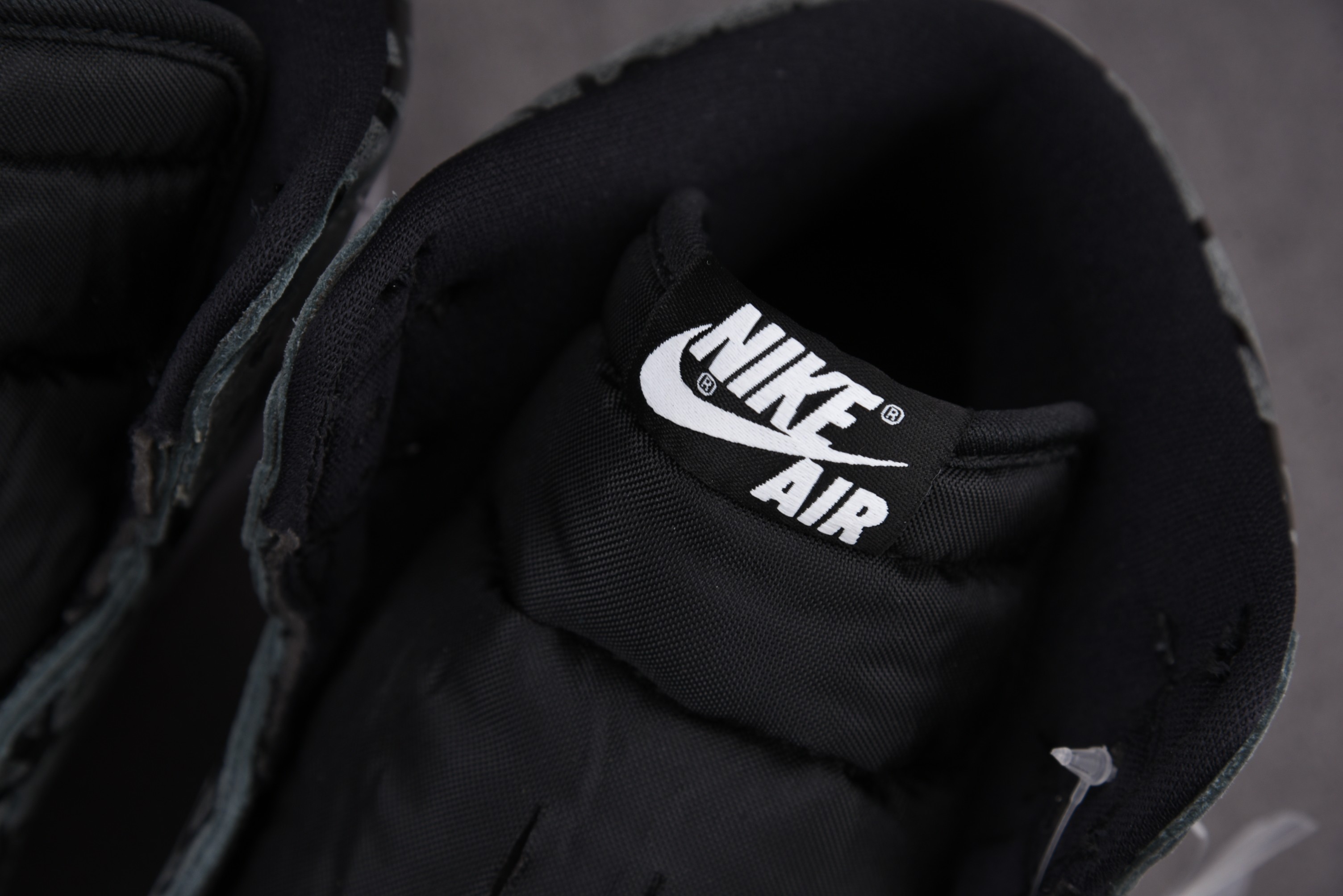 Jordan 1 Retro High OG Rebellionaire