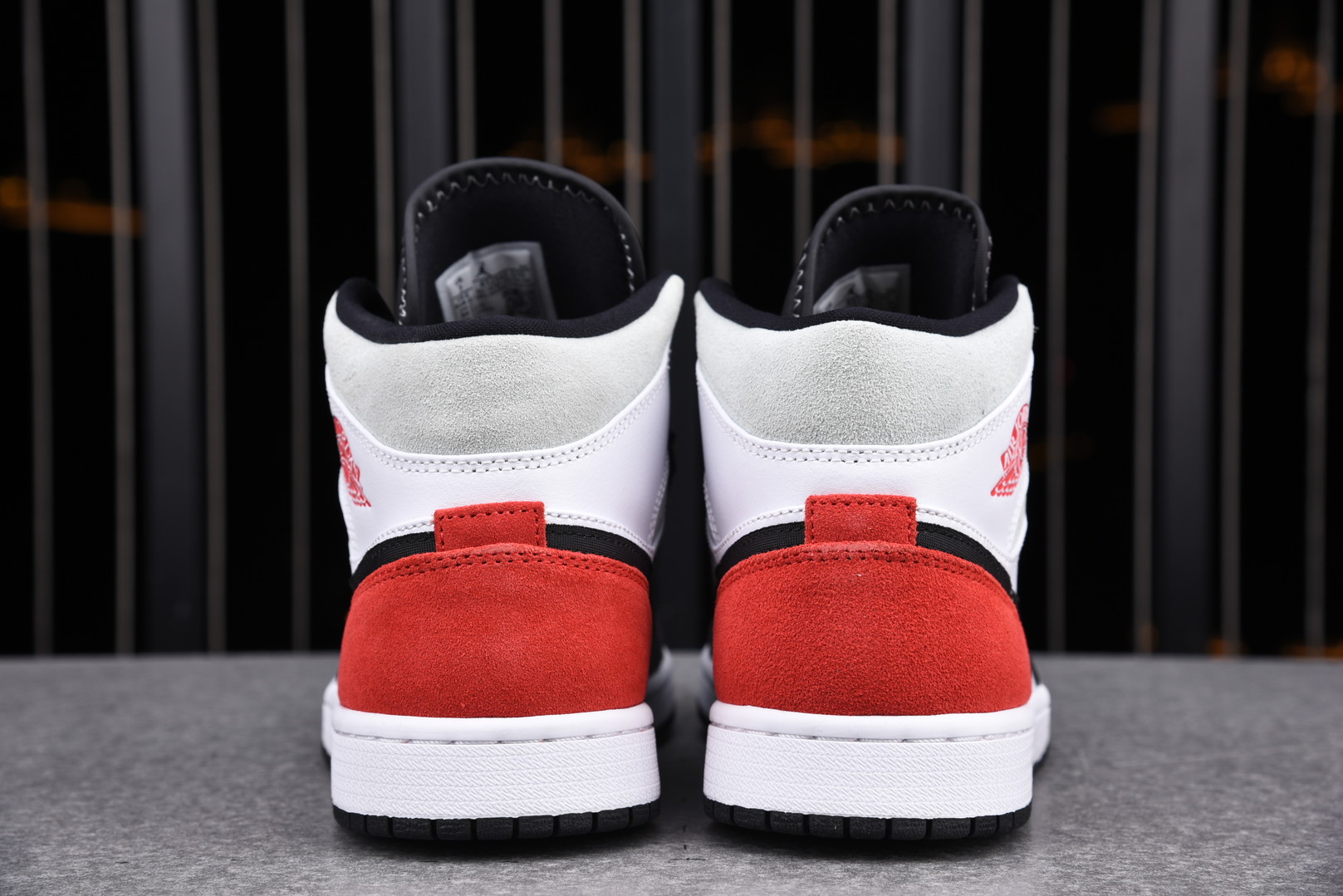 Jordan 1 Mid SE Union Black Toe