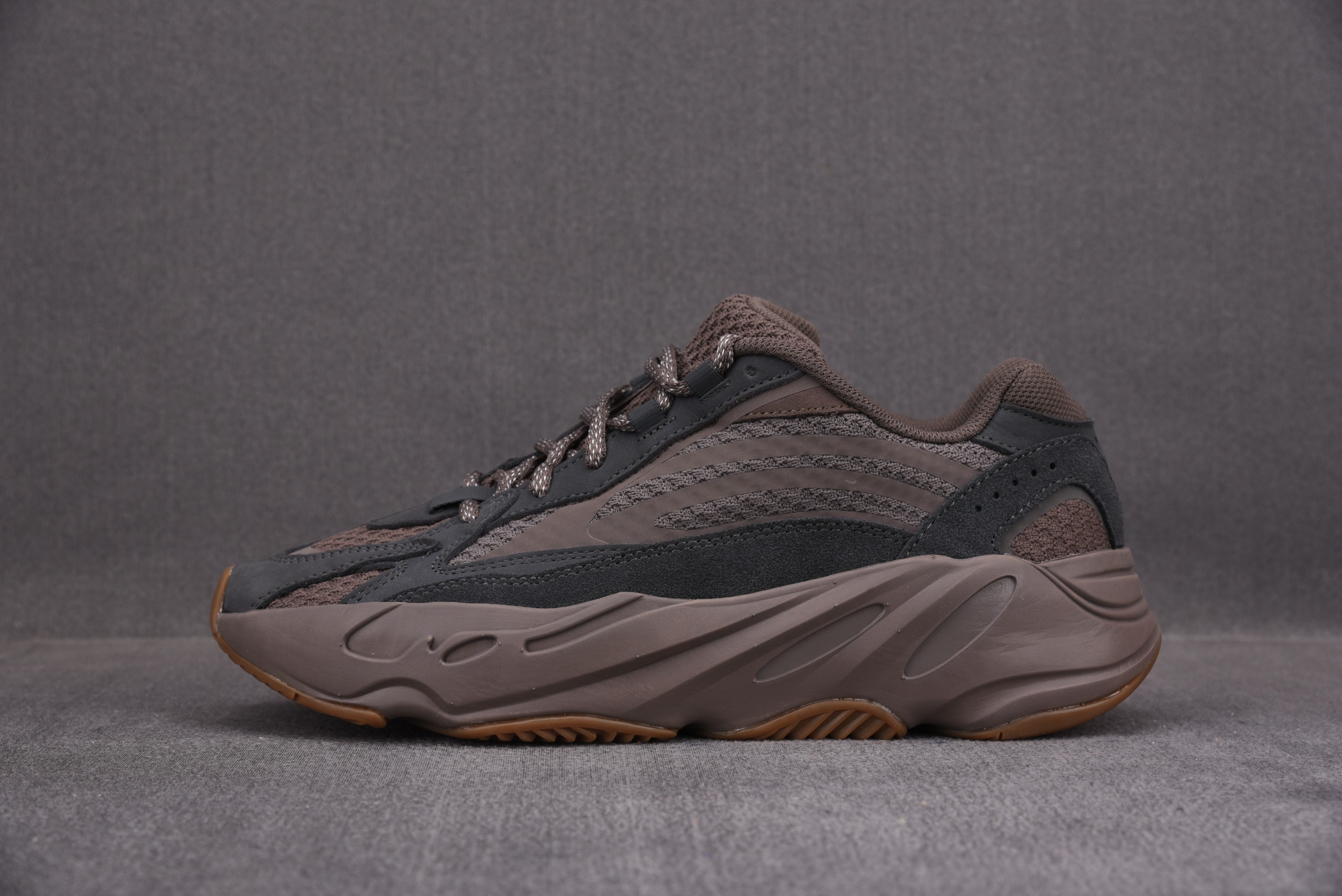 adidas Yeezy Boost 700 V2 Mauve