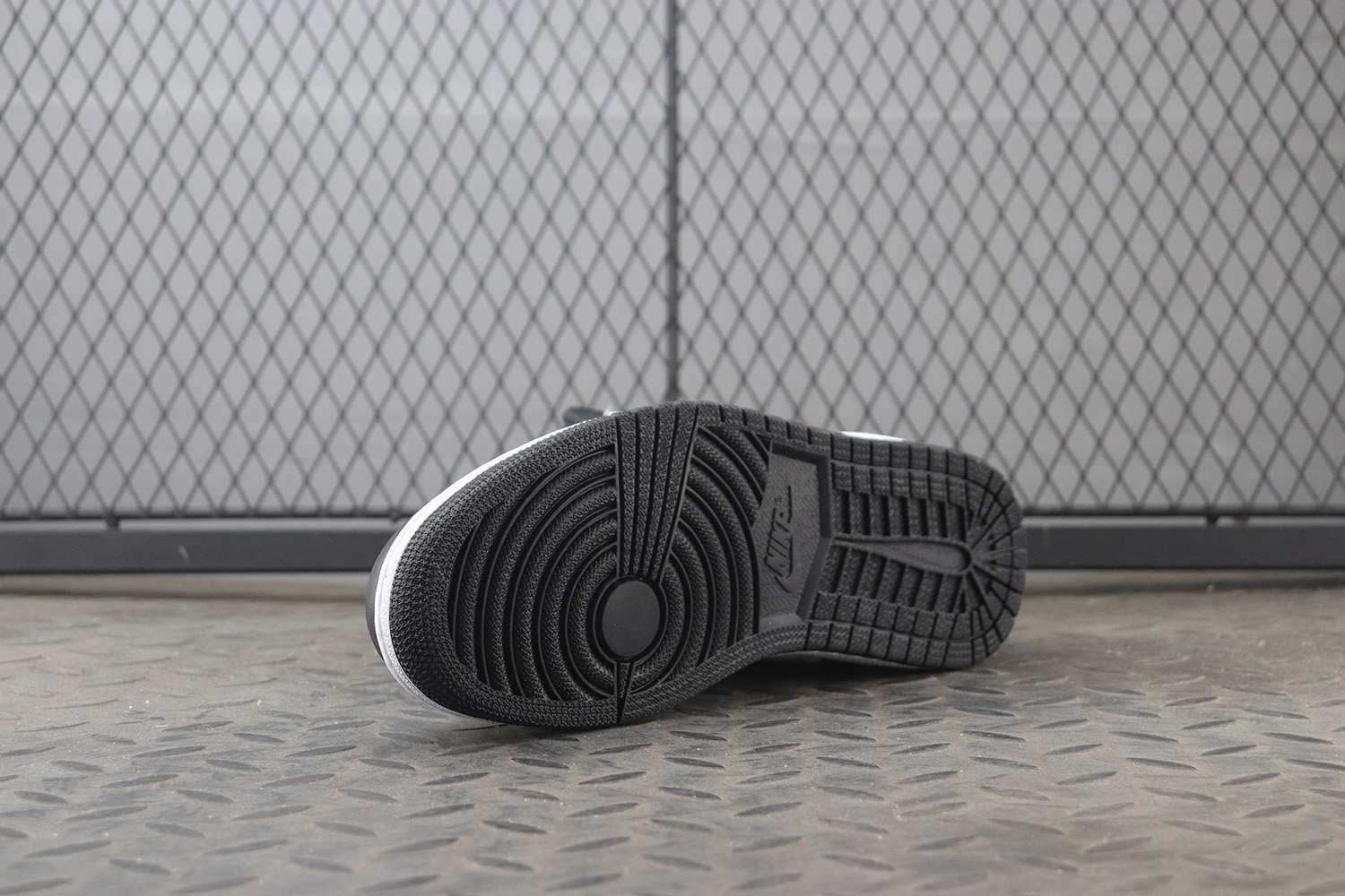 Jordan 1 Retro Black White