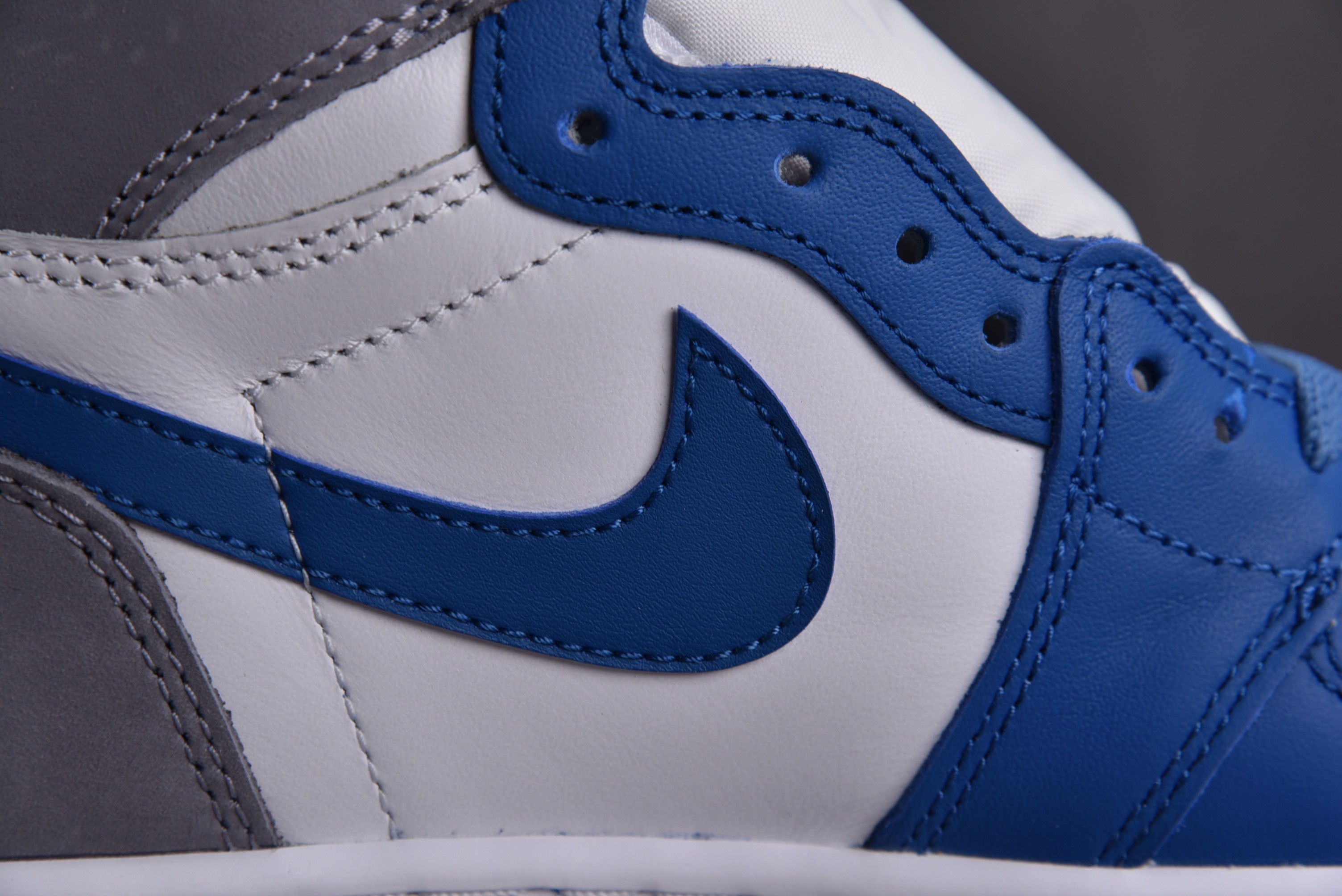 Jordan 1 Retro High OG True Blue