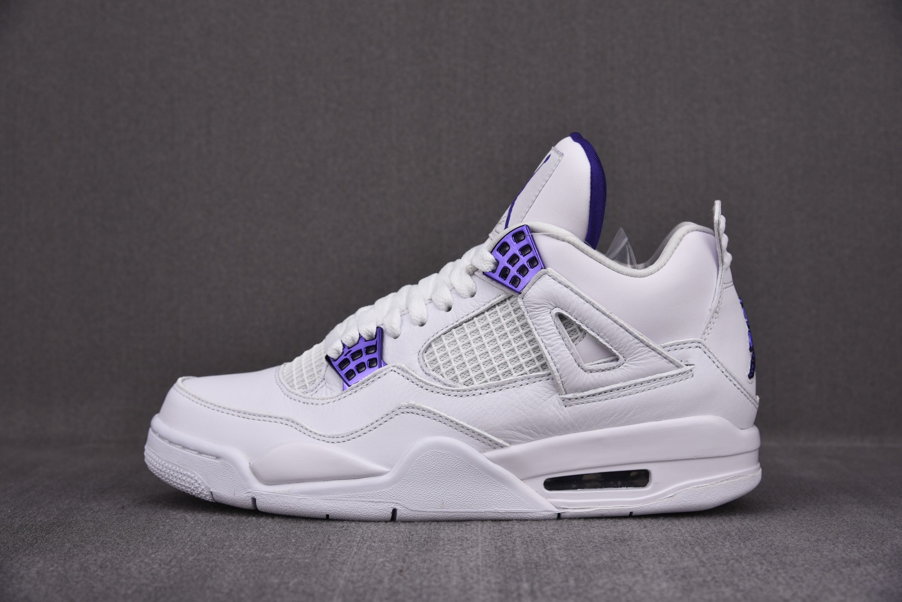Jordan 4 Retro Metallic Purple