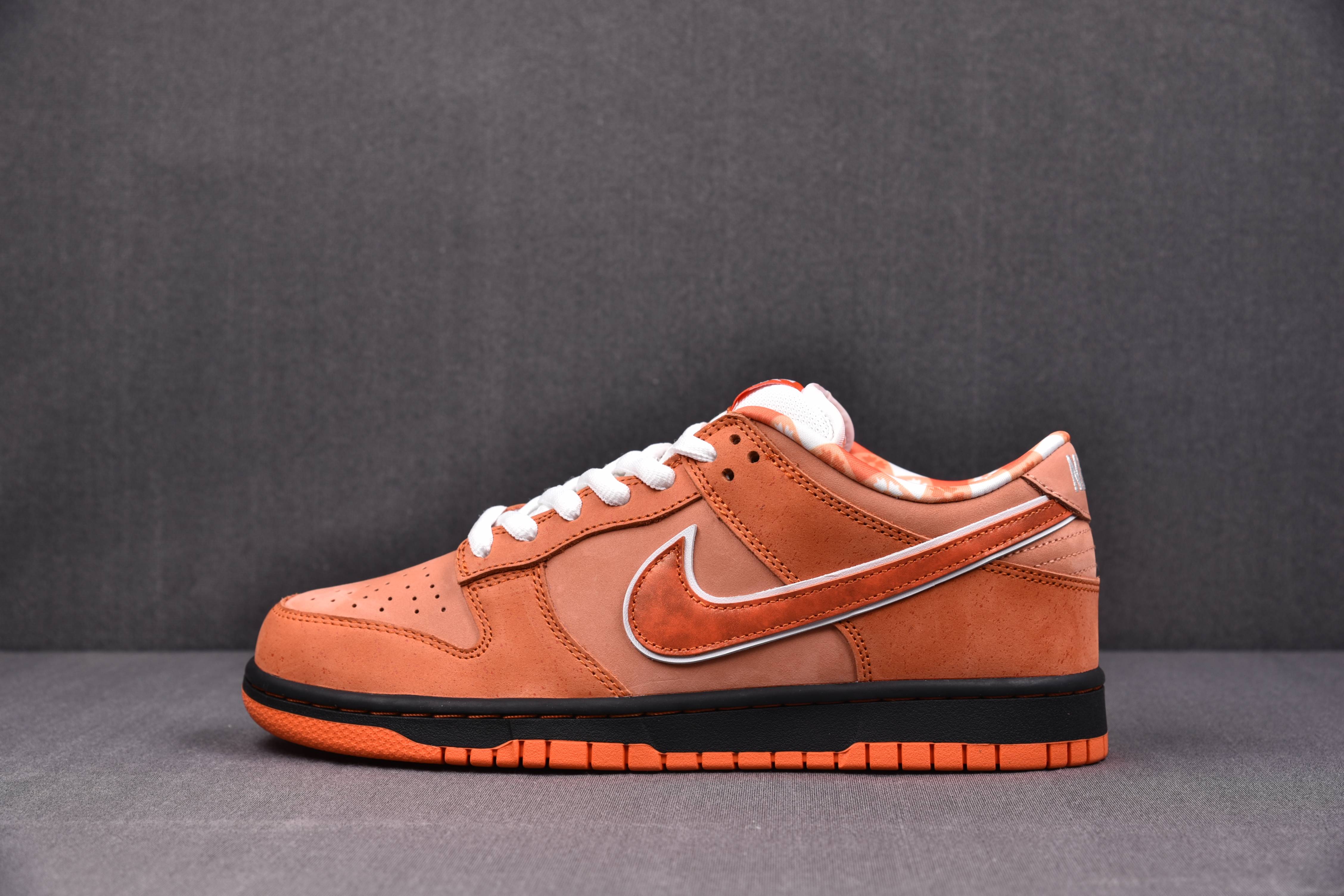 Nike SB Dunk Low Orange Lobster