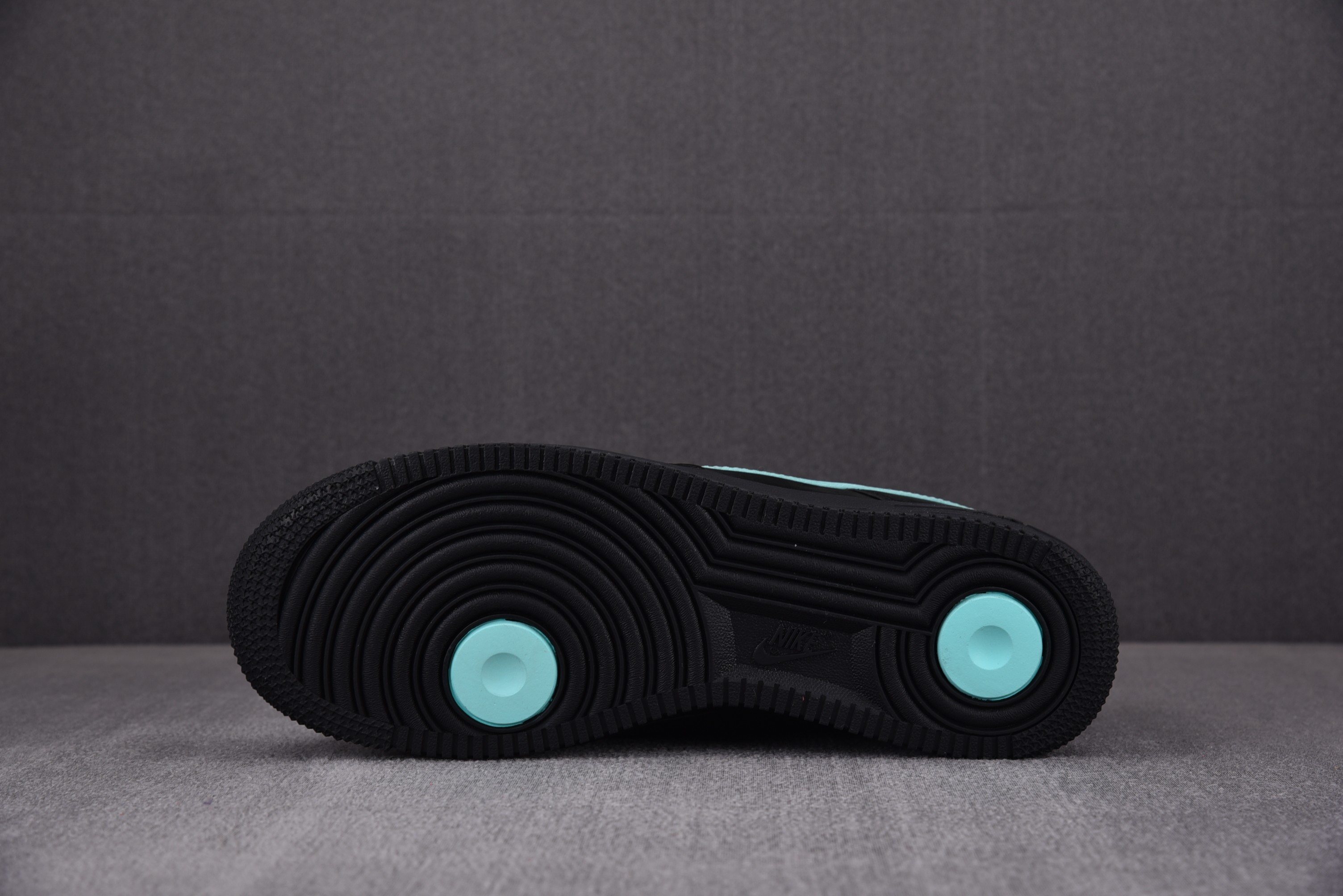 Nike Air Force 1 Low Tiffany & Co. 1837