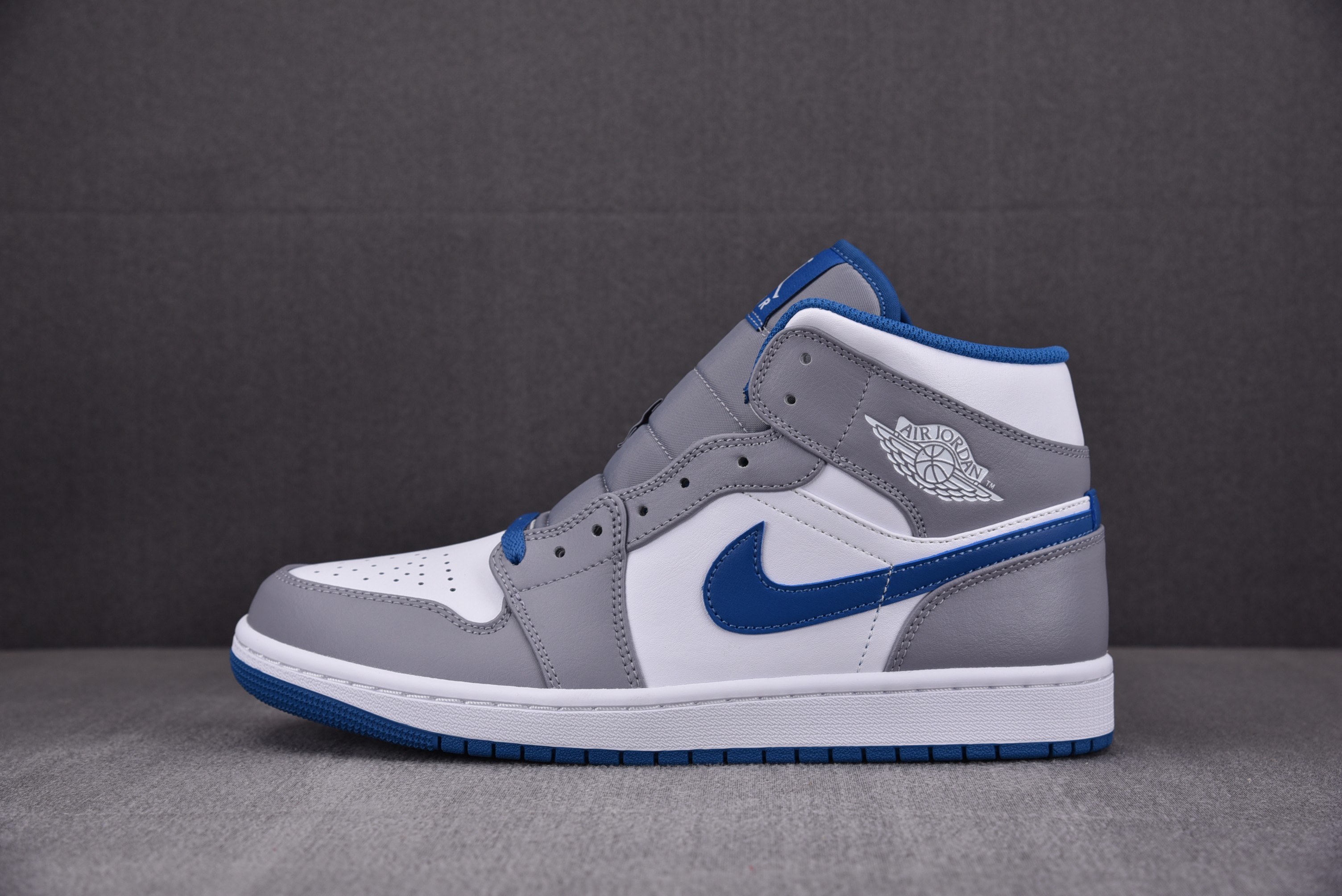 Jordan 1 Mid True Blue