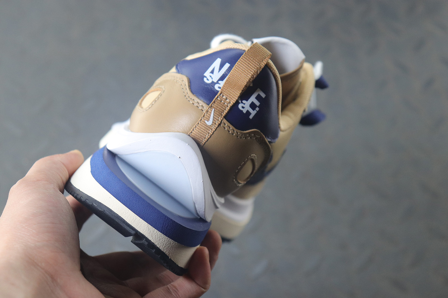 Nike Vaporwaffle sacai Sesame Blue Void