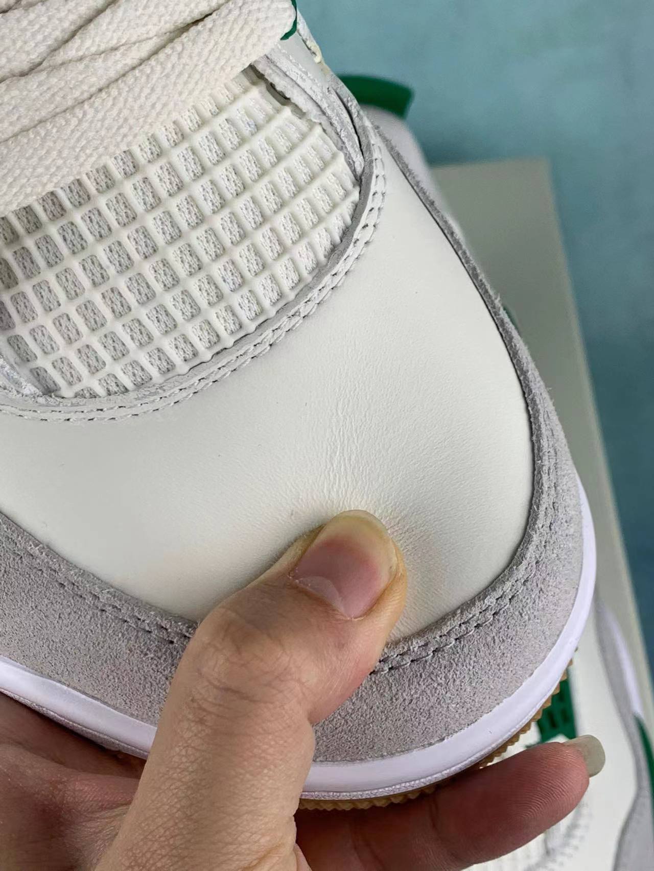 Jordan 4 Retro SB Pine Green