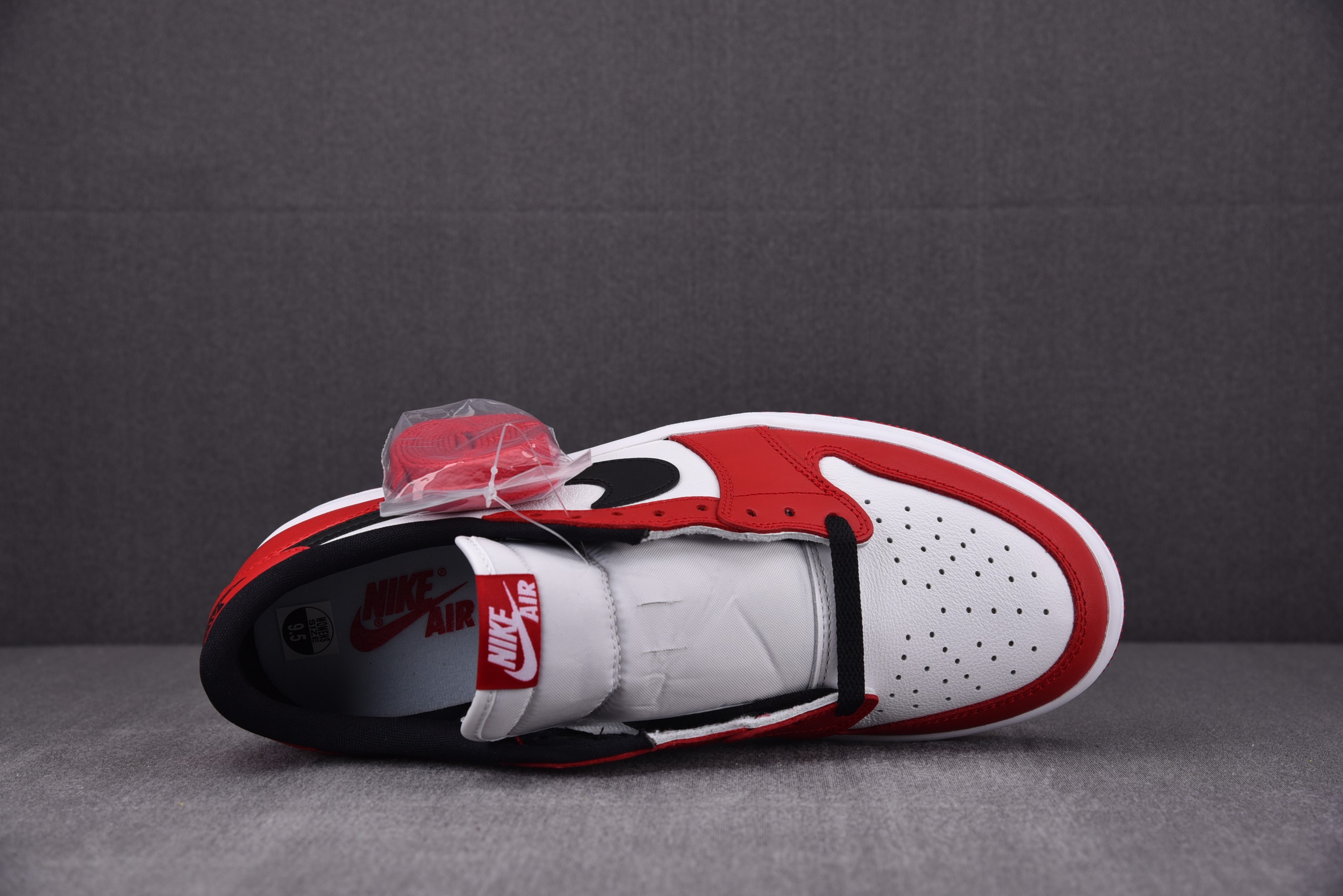 Jordan 1 Retro Low Chicago