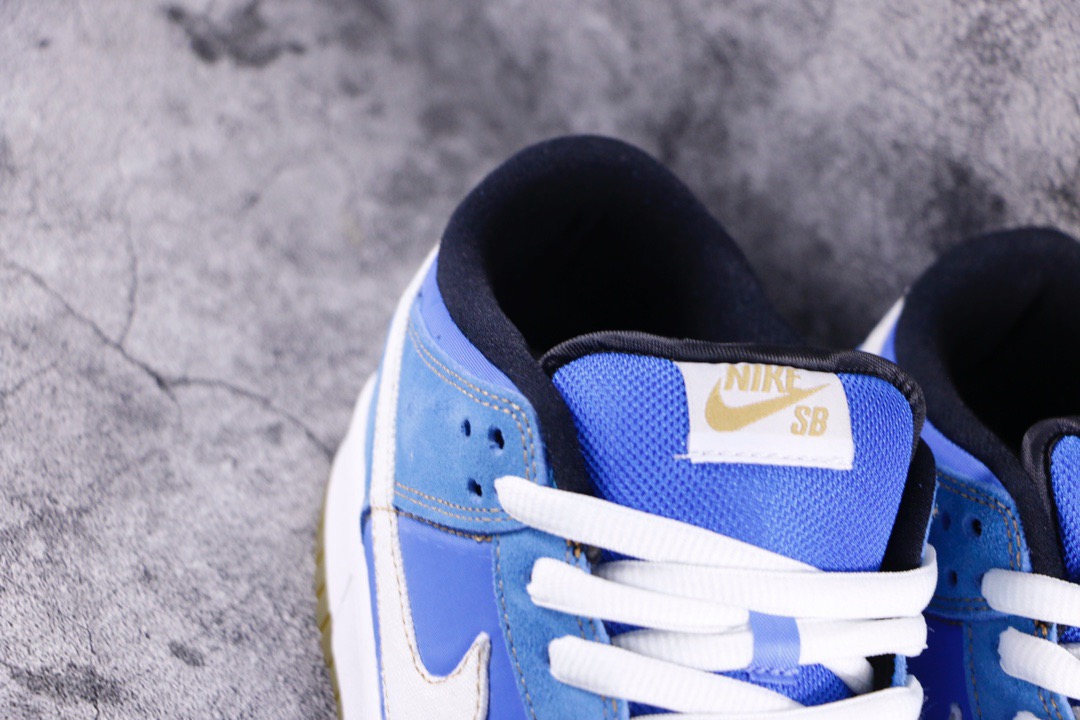 Nike Dunk SB Low Street Fighter Chun Li