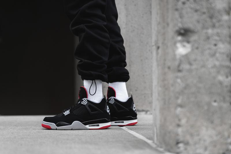 Air Jordan 4 Bred