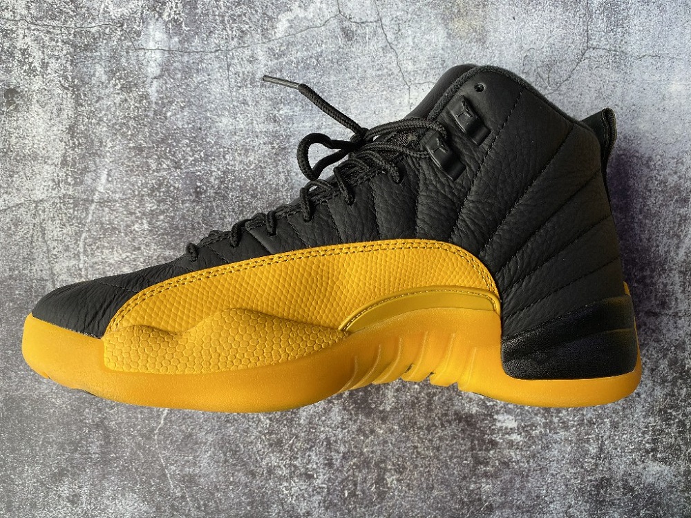 Jordan 12 Retro University Gold