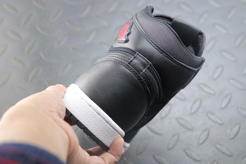 Air Jordan 1 Retro High OG “Black Satin/Gym Red”