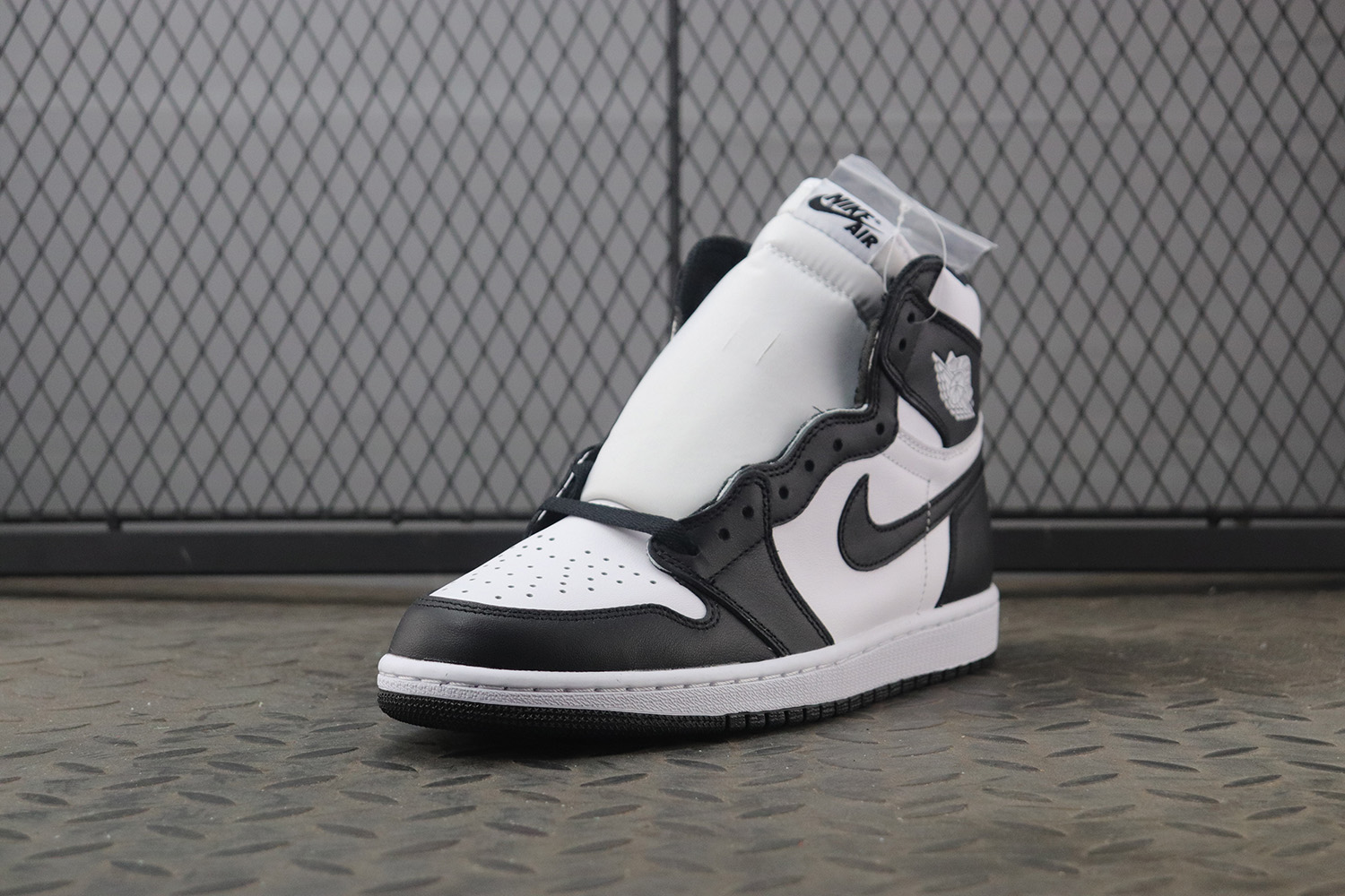 Jordan 1 Retro Black White