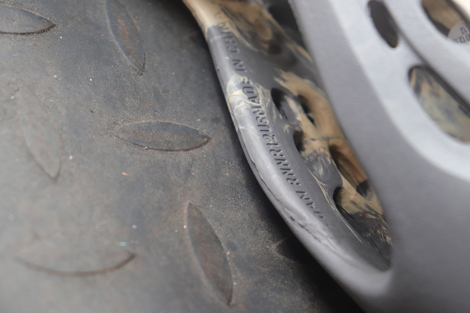 adidas Yeezy Foam RNNR MXT Moon Gray (One Size Smaller!!)