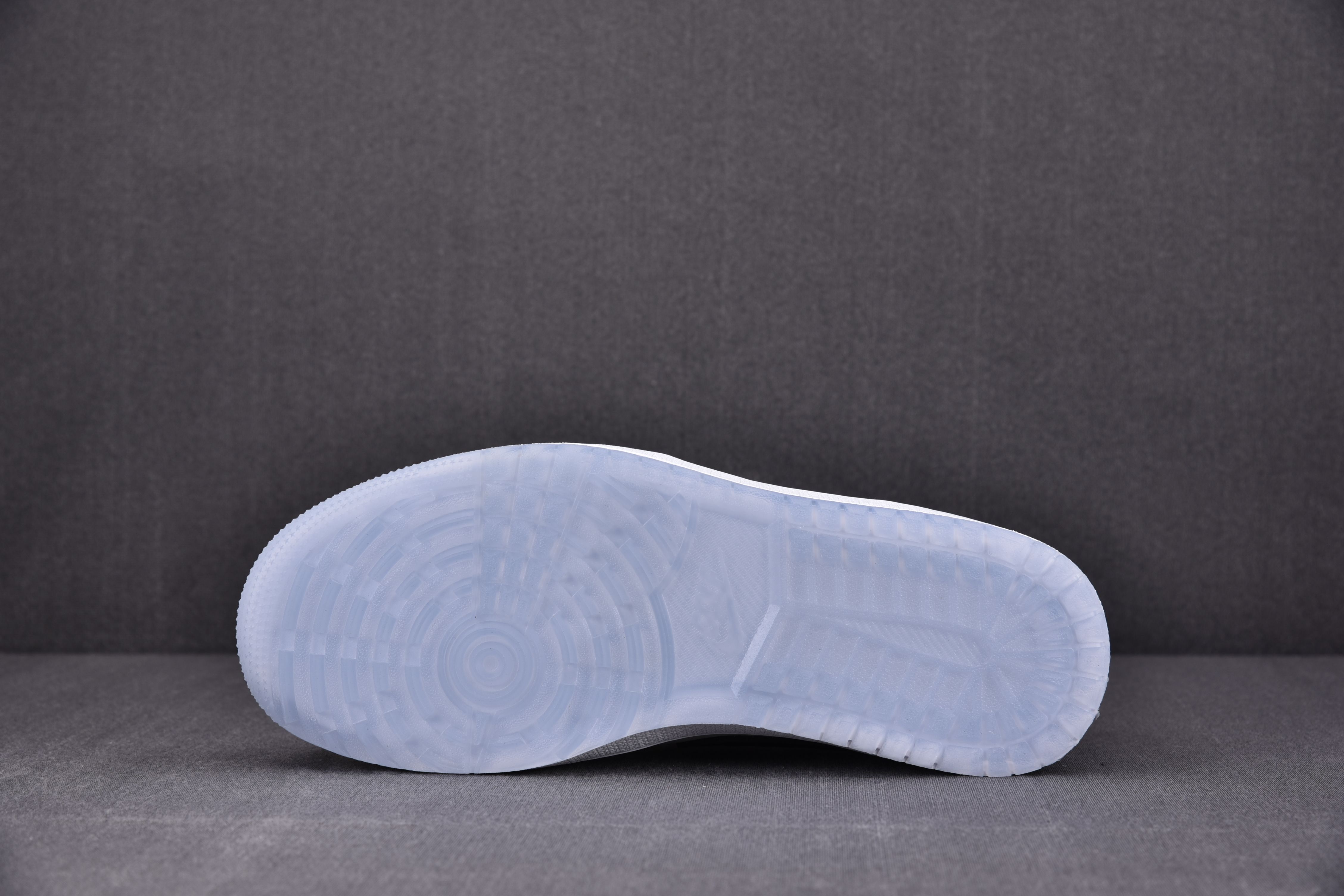 Jordan 1 Retro Low Golf Wolf Grey