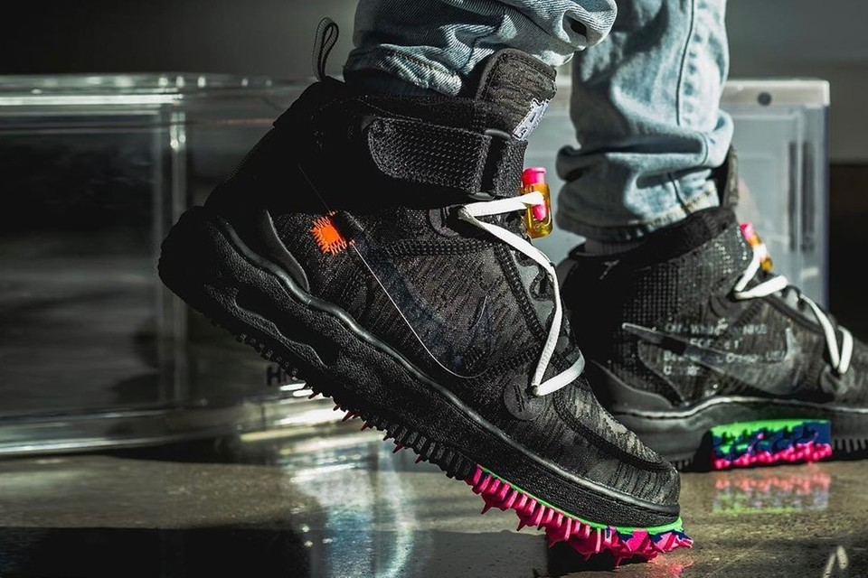 Nike Air Force 1 Mid   Black