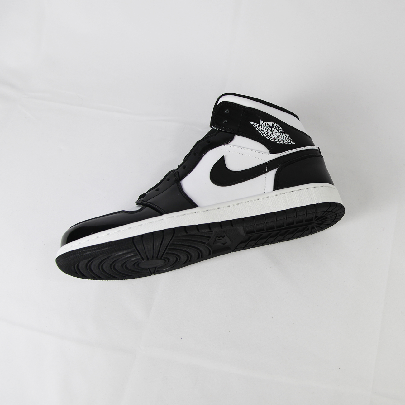 Jordan 1 Mid Carbon Fiber