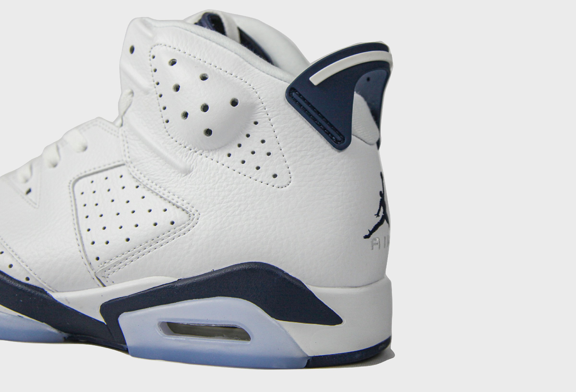 Jordan 6 Midnight Navy