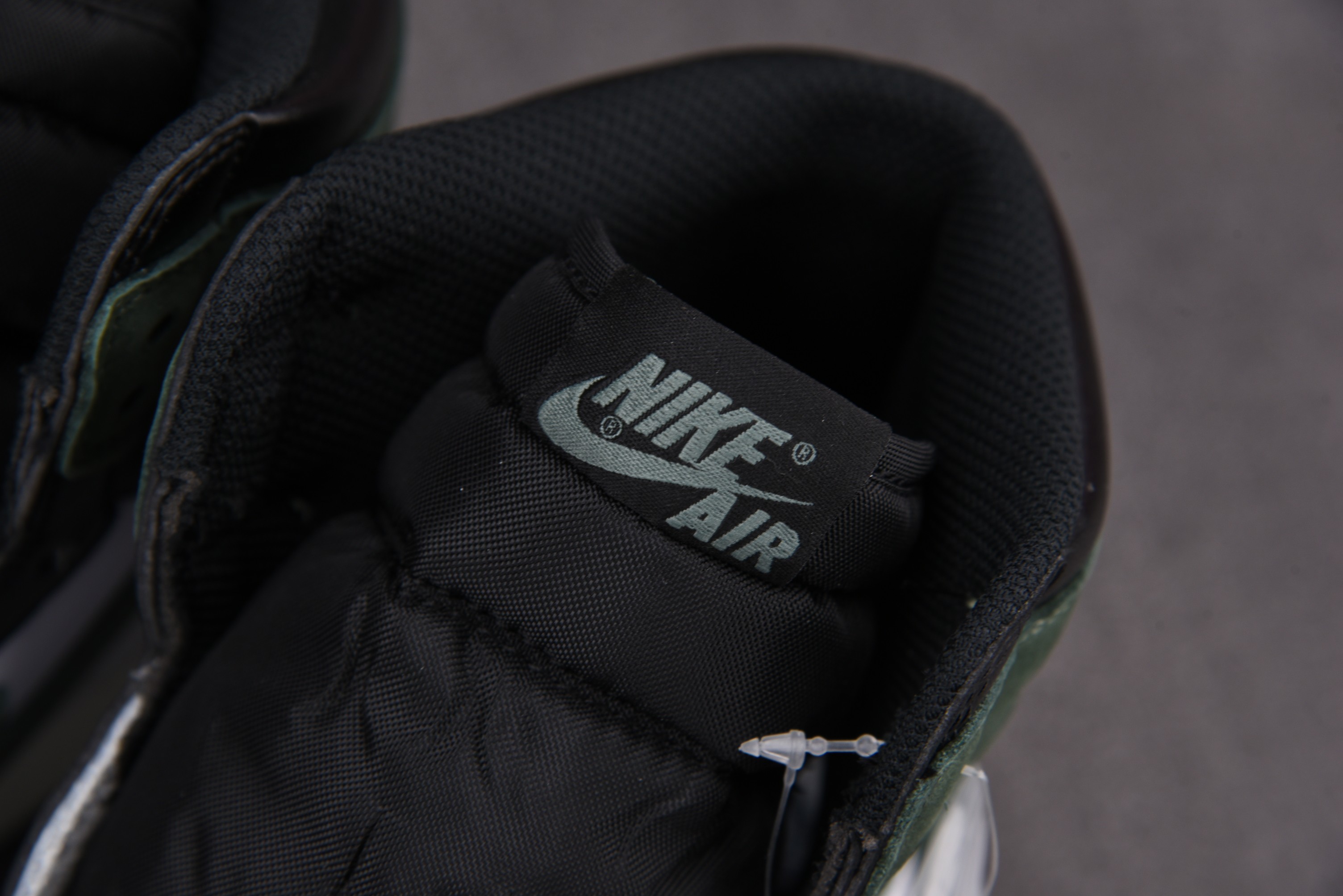 Jordan 1 Retro High Clay Green