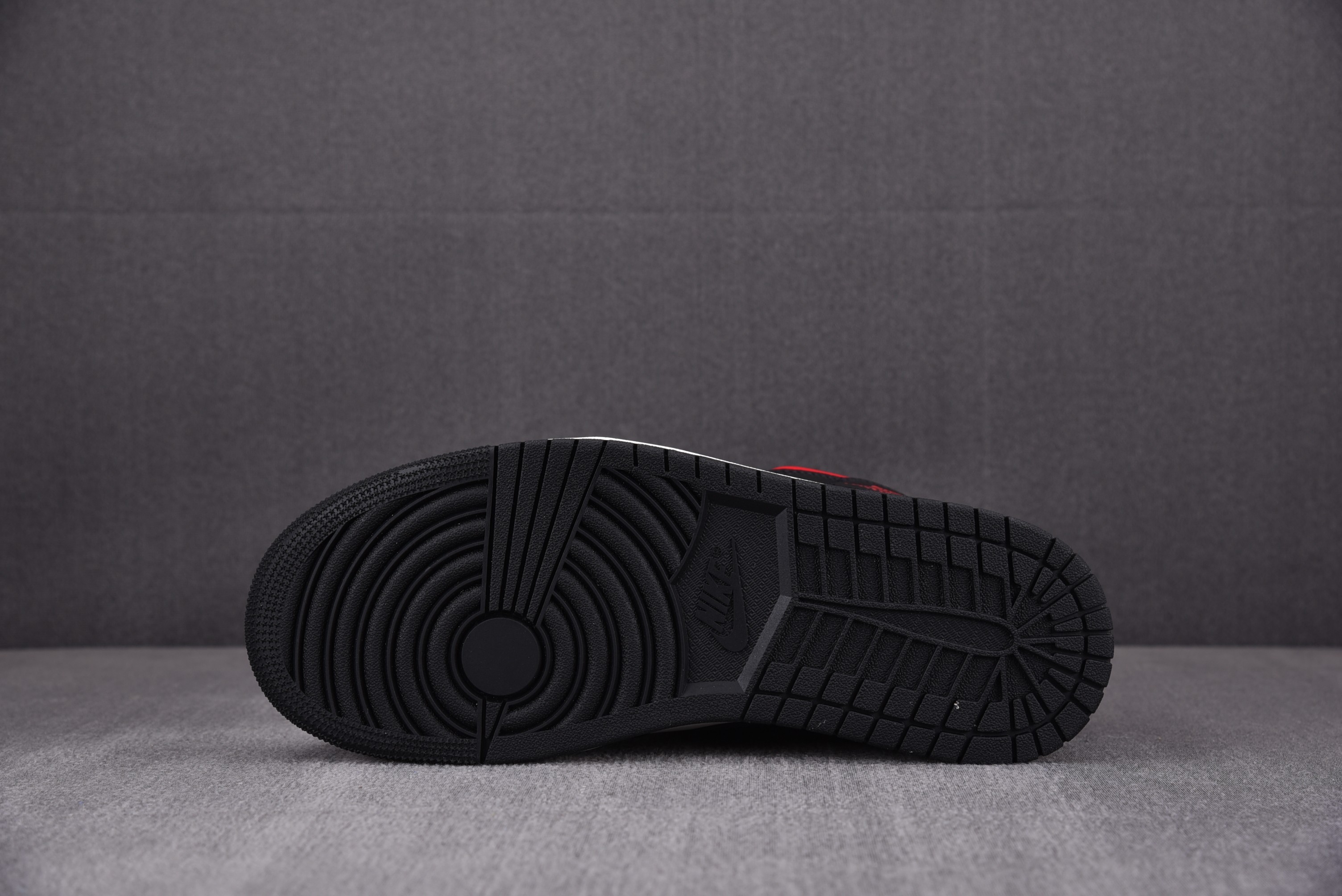 Jordan 1 Mid Gym Red Panda (Women Size!!)