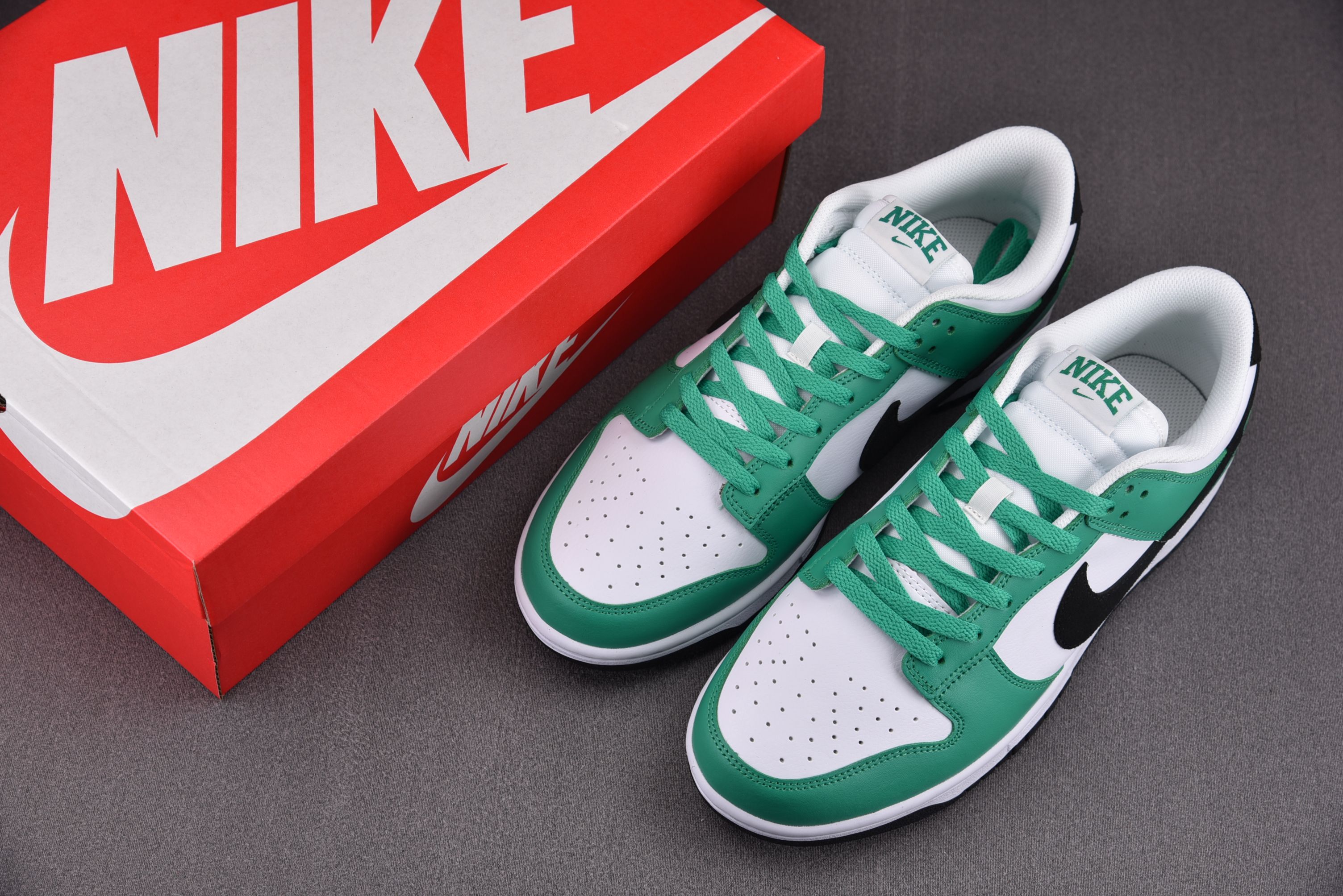 Nike Dunk Low Celtics