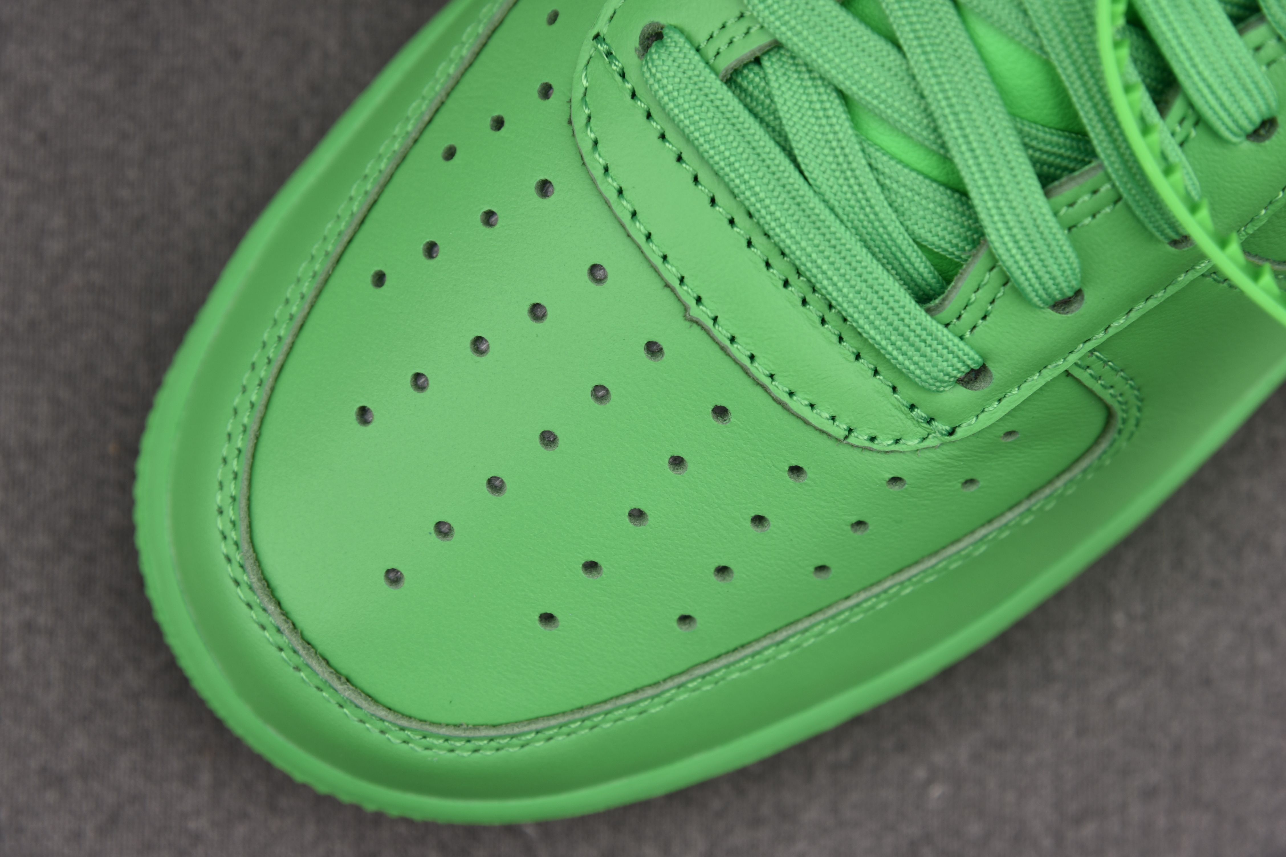 Nike Air Force 1 Low   Light Green Spark