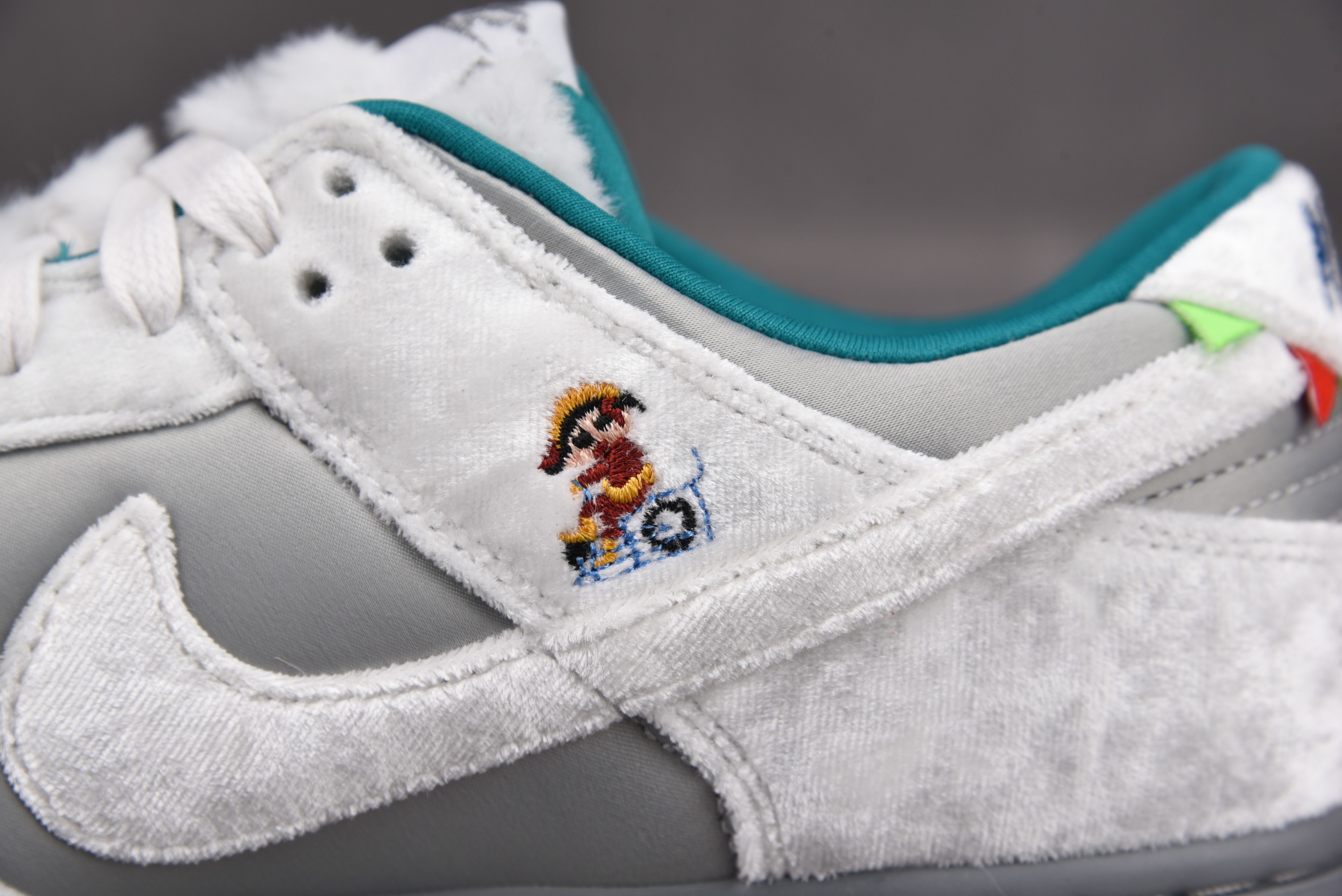 Nike Dunk Low Ice (Women Size!!)