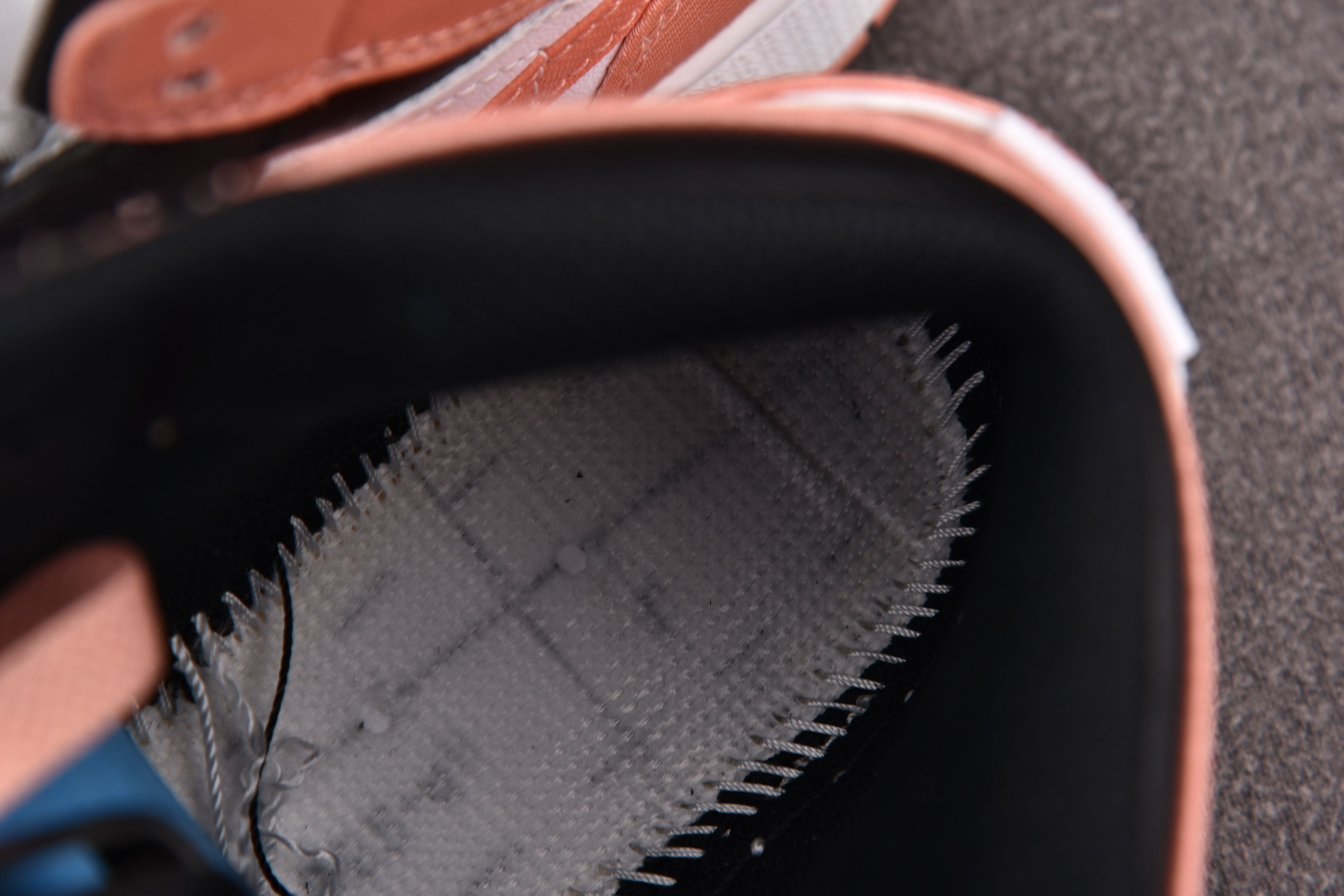 Jordan 1 Mid Light Madder Root (GS)