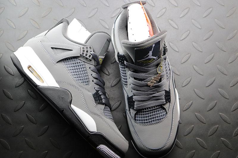 Air Jordan 4 Retro Cool Grey