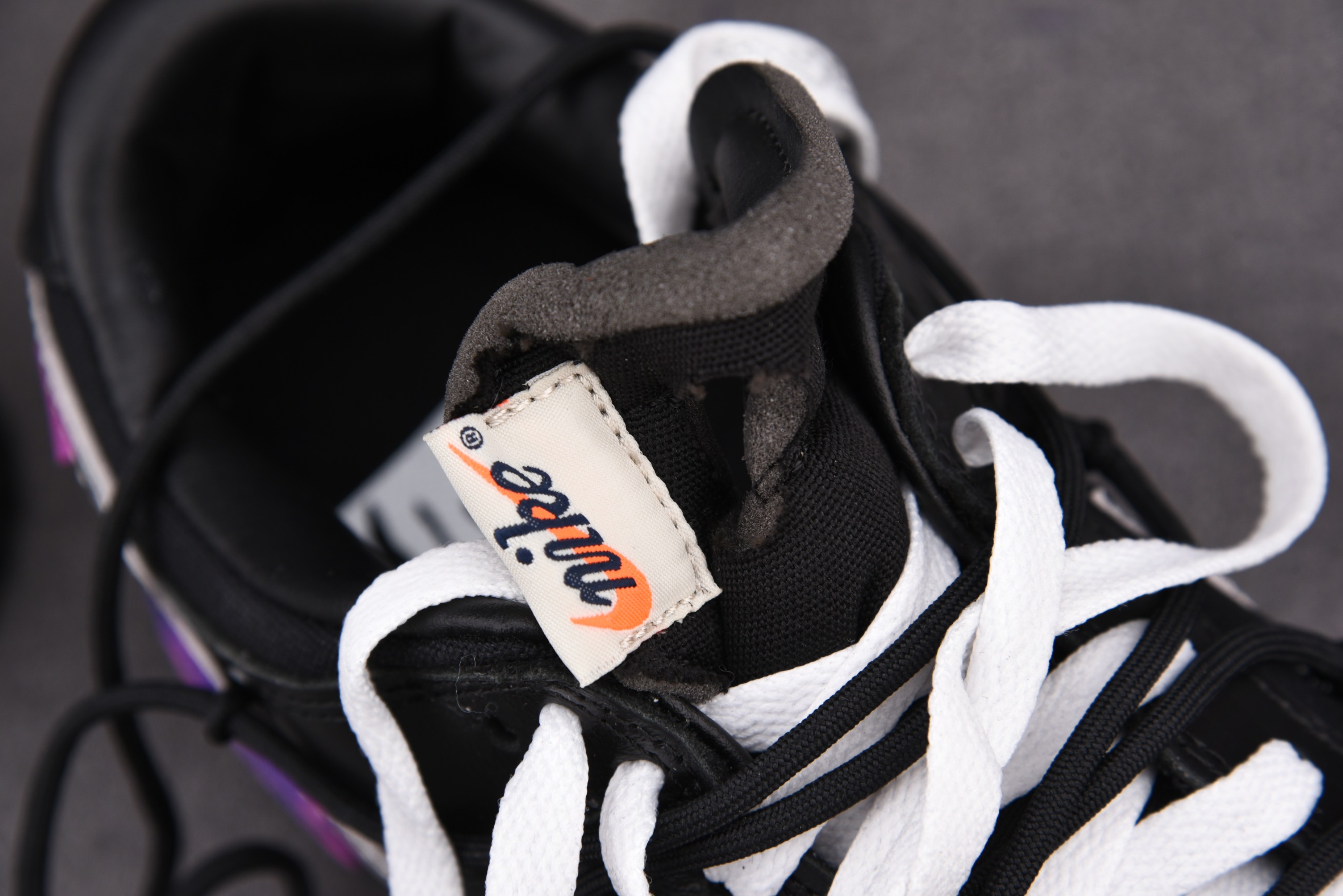 Nike Dunk Low   Lot 50