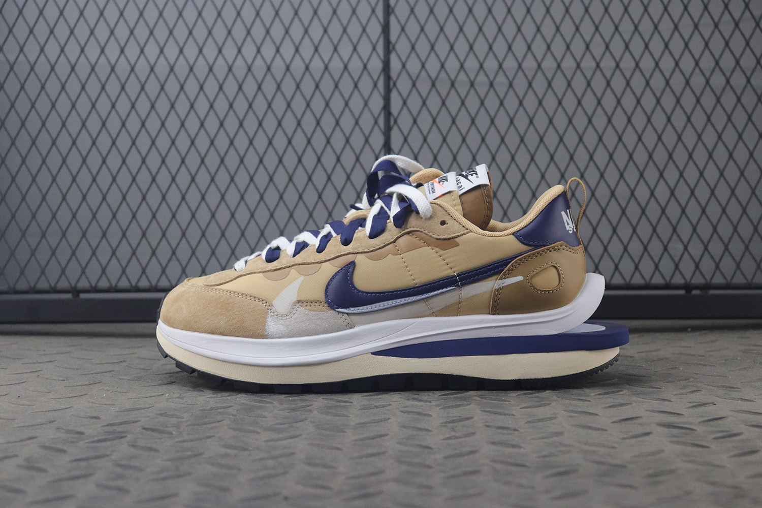 Nike Vaporwaffle sacai Sesame Blue Void