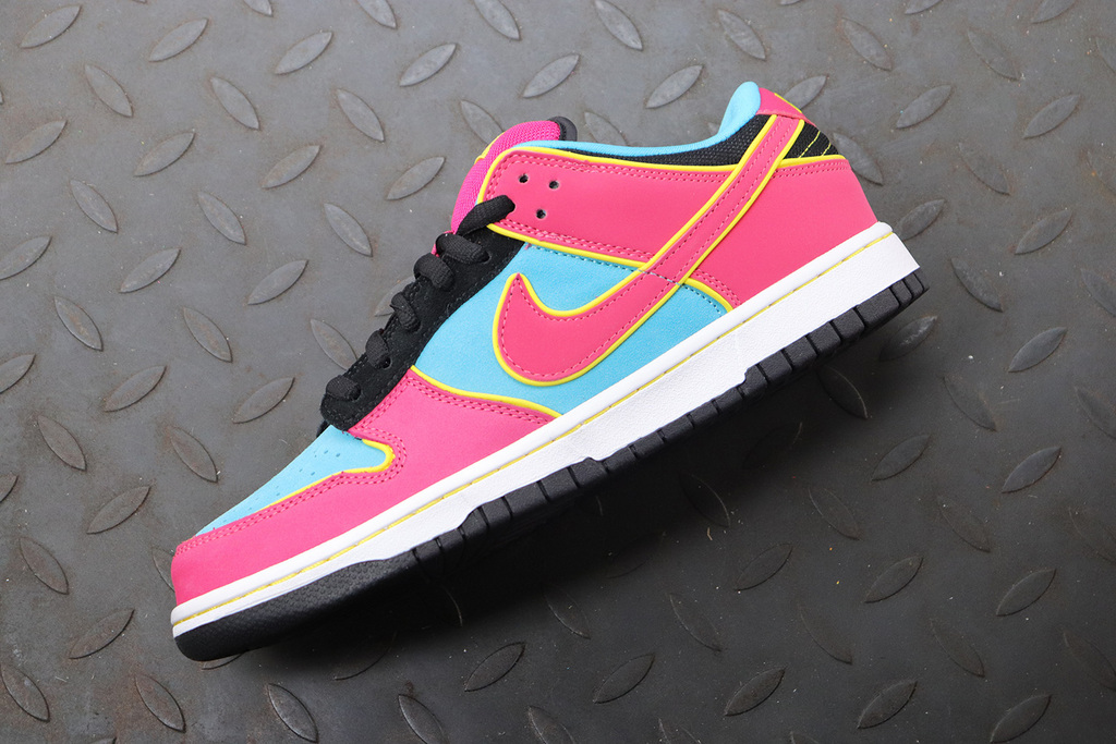 Nike Dunk SB Low Ms. Pacman