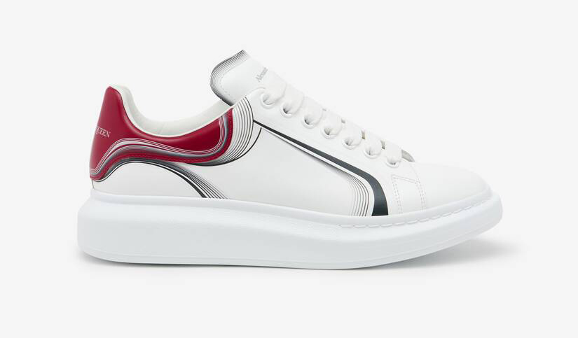 Alexander McQueen Men's Oversized Sneaker in White/garnet