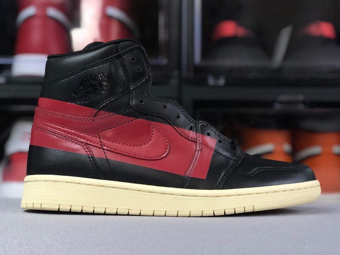 Jordan 1 Retro High OG Def 'Couture'