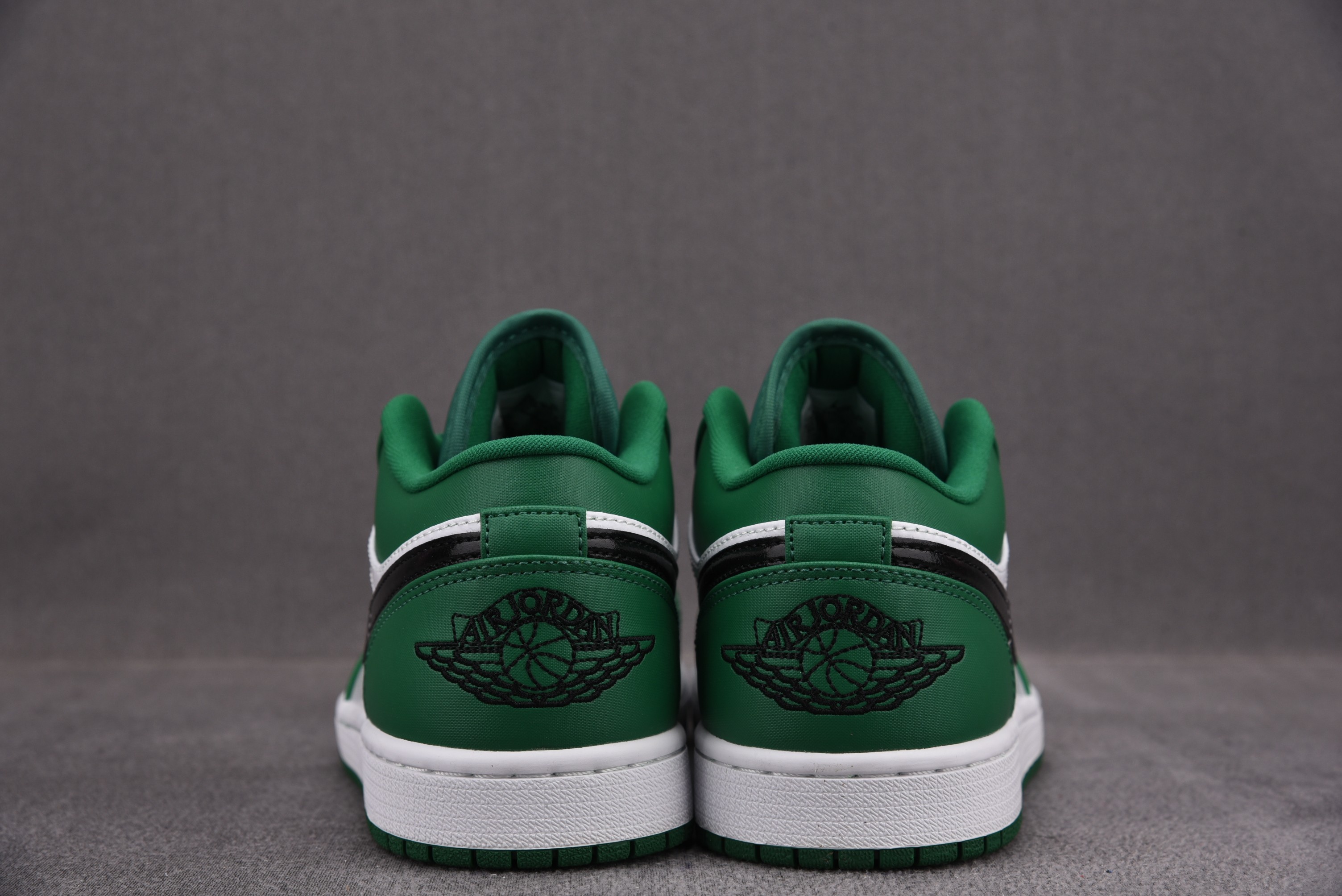Jordan 1 Low Pine Green