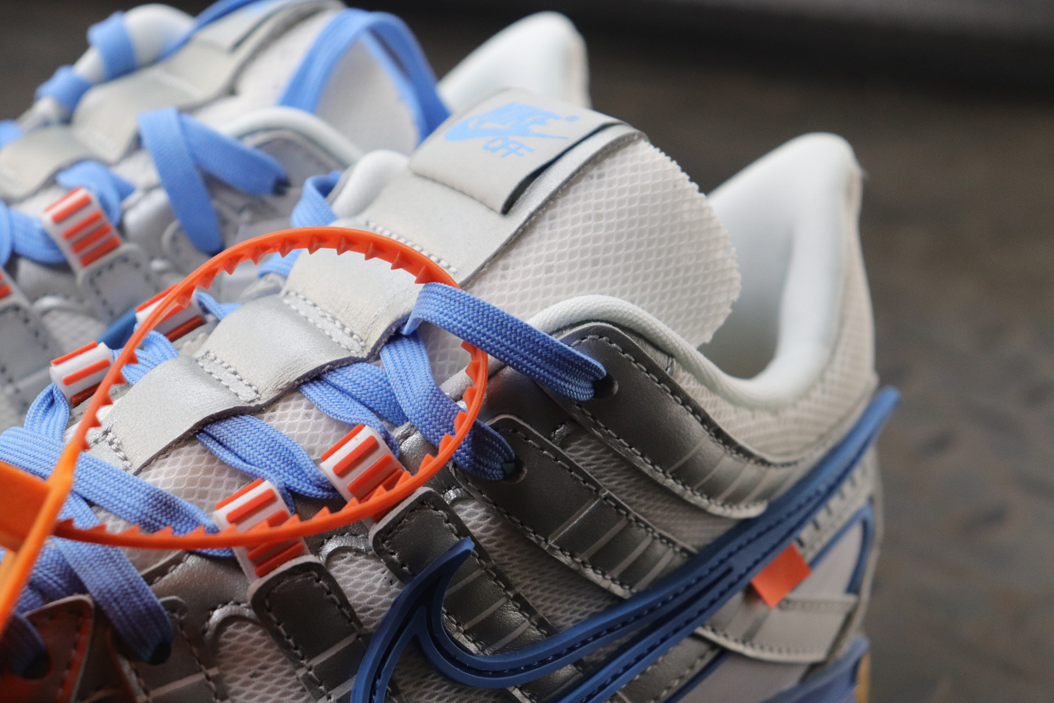 Nike Air Rubber Dunk   UNC