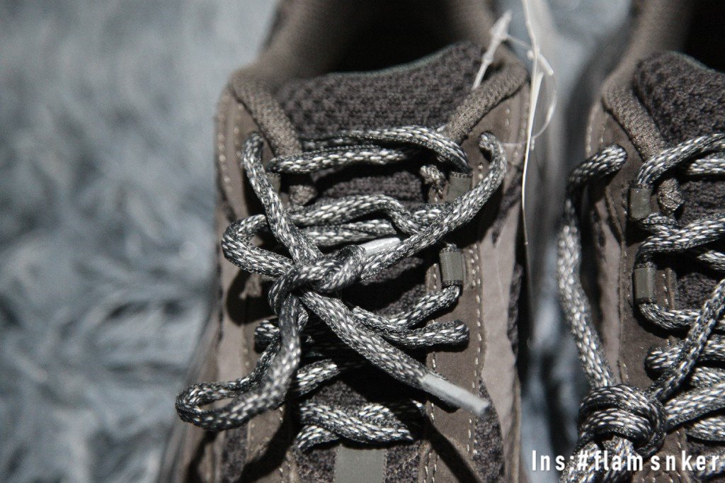 adidas Yeezy Boost 700 V2 Geode