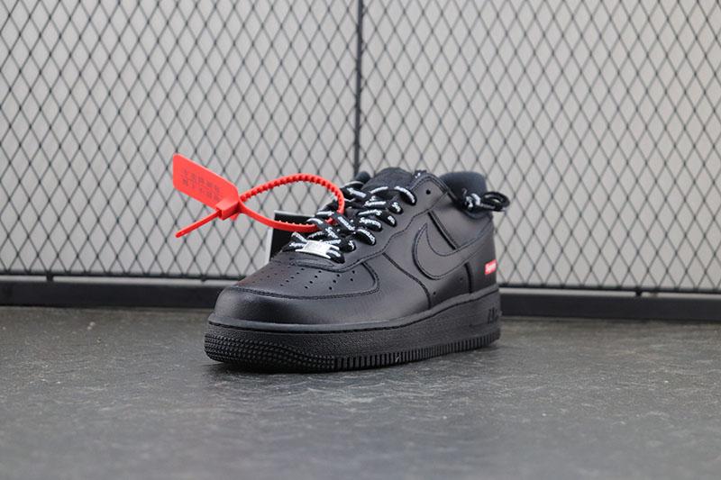 Nike Air Force 1 Low Supreme Black