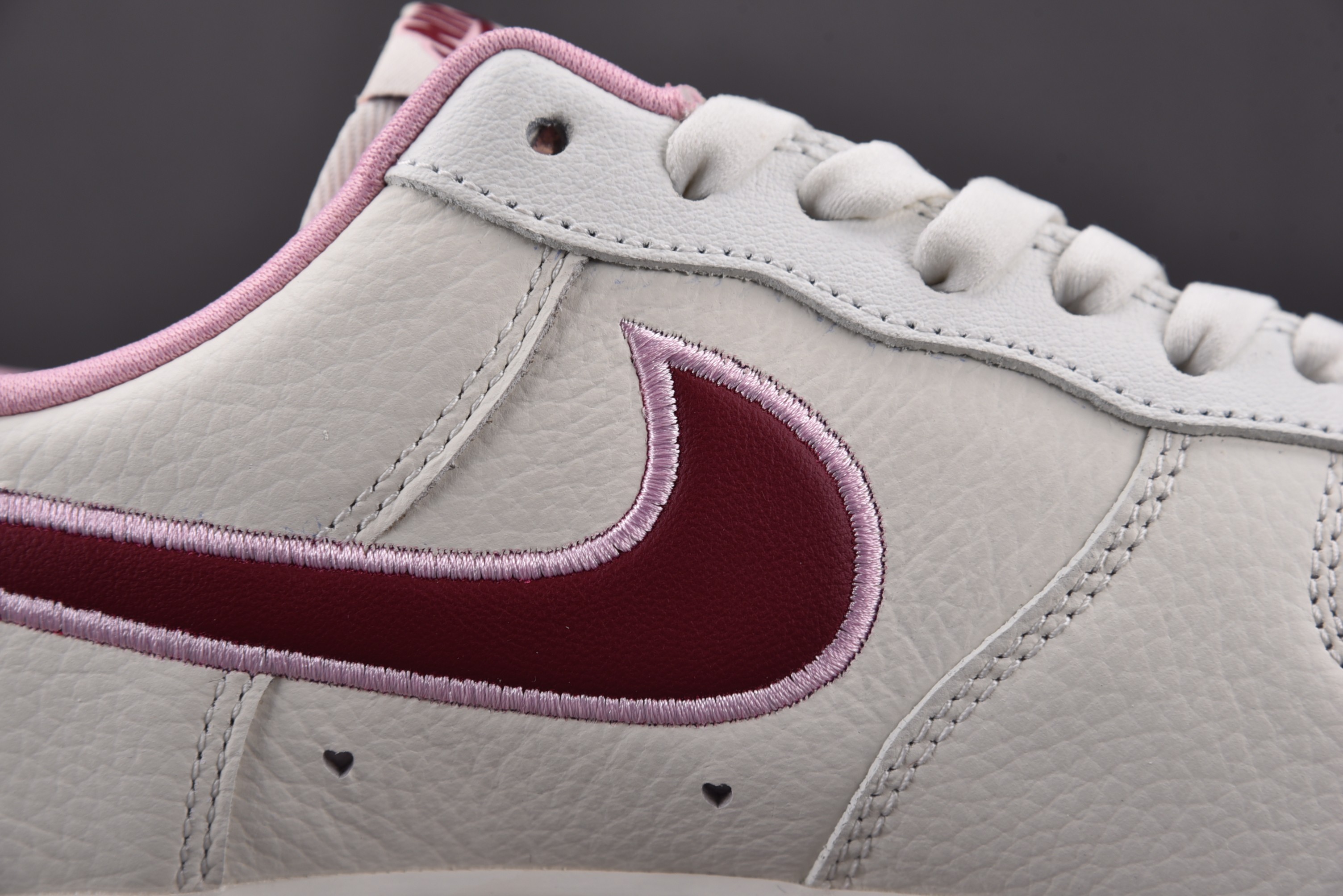 Nike Air Force 1 Low ValentineÕs Day (2023)
