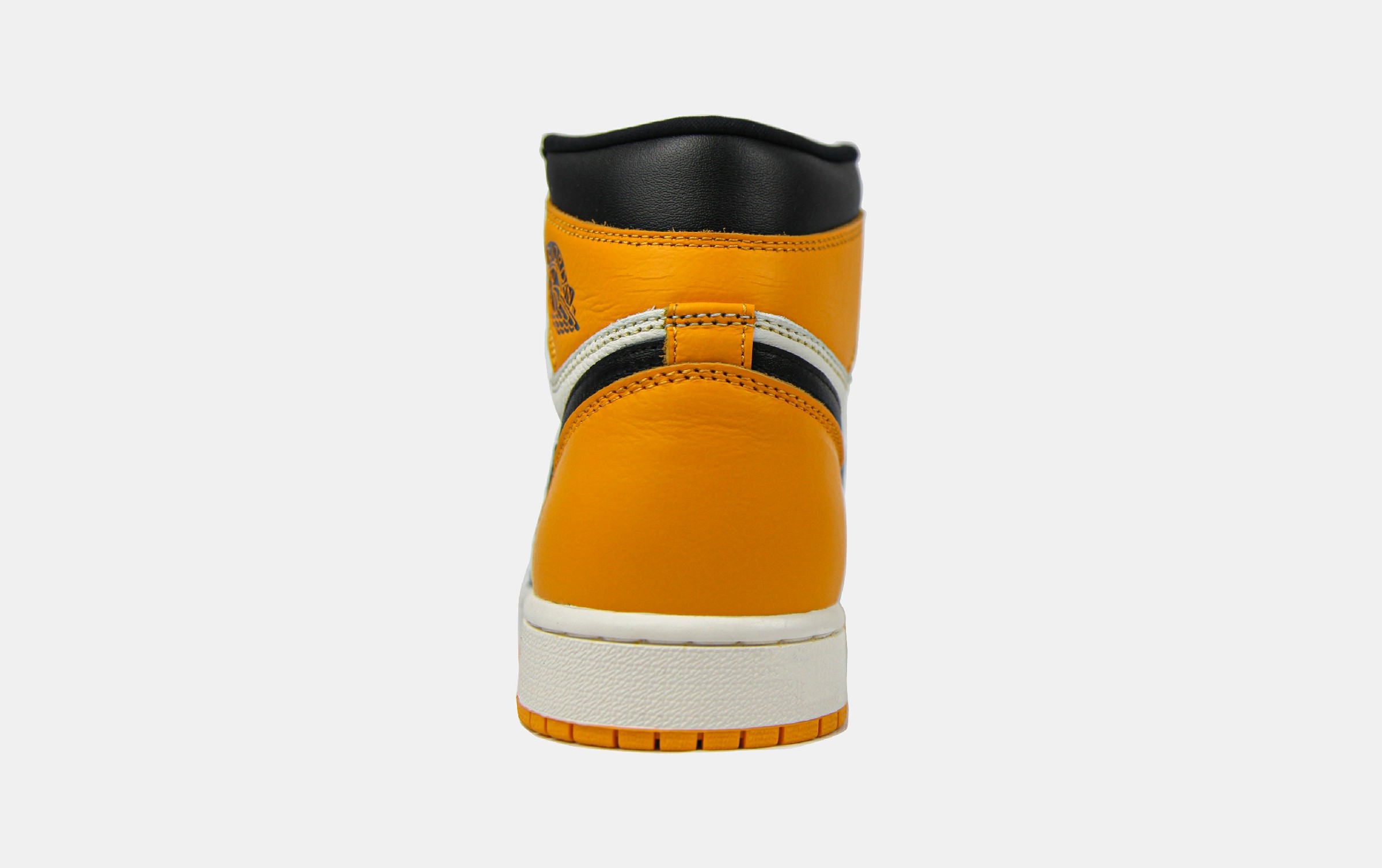 Air Jordan 1 Retro High OG Yellow Toe