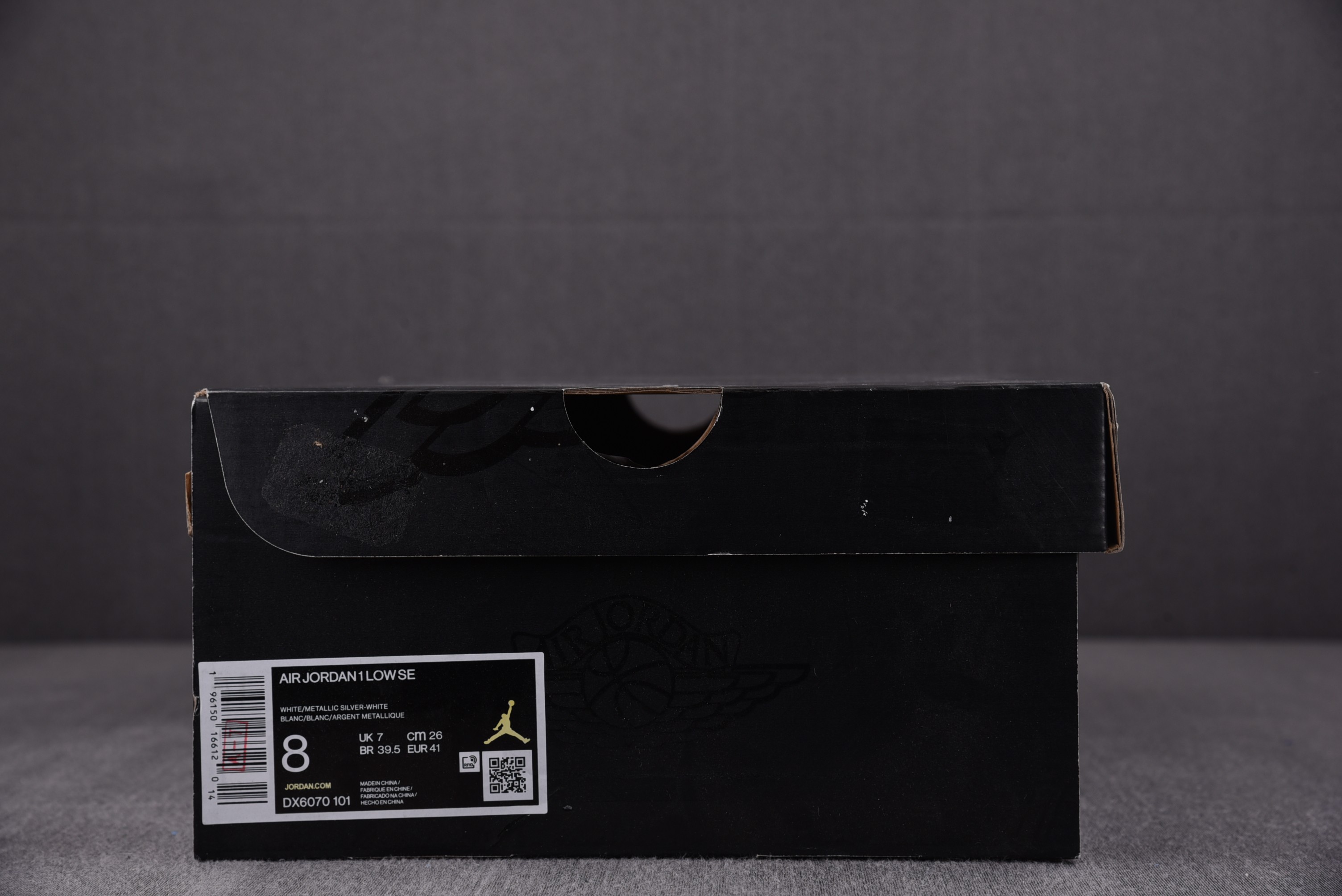 Jordan 1 Low SE Tear Away Silver