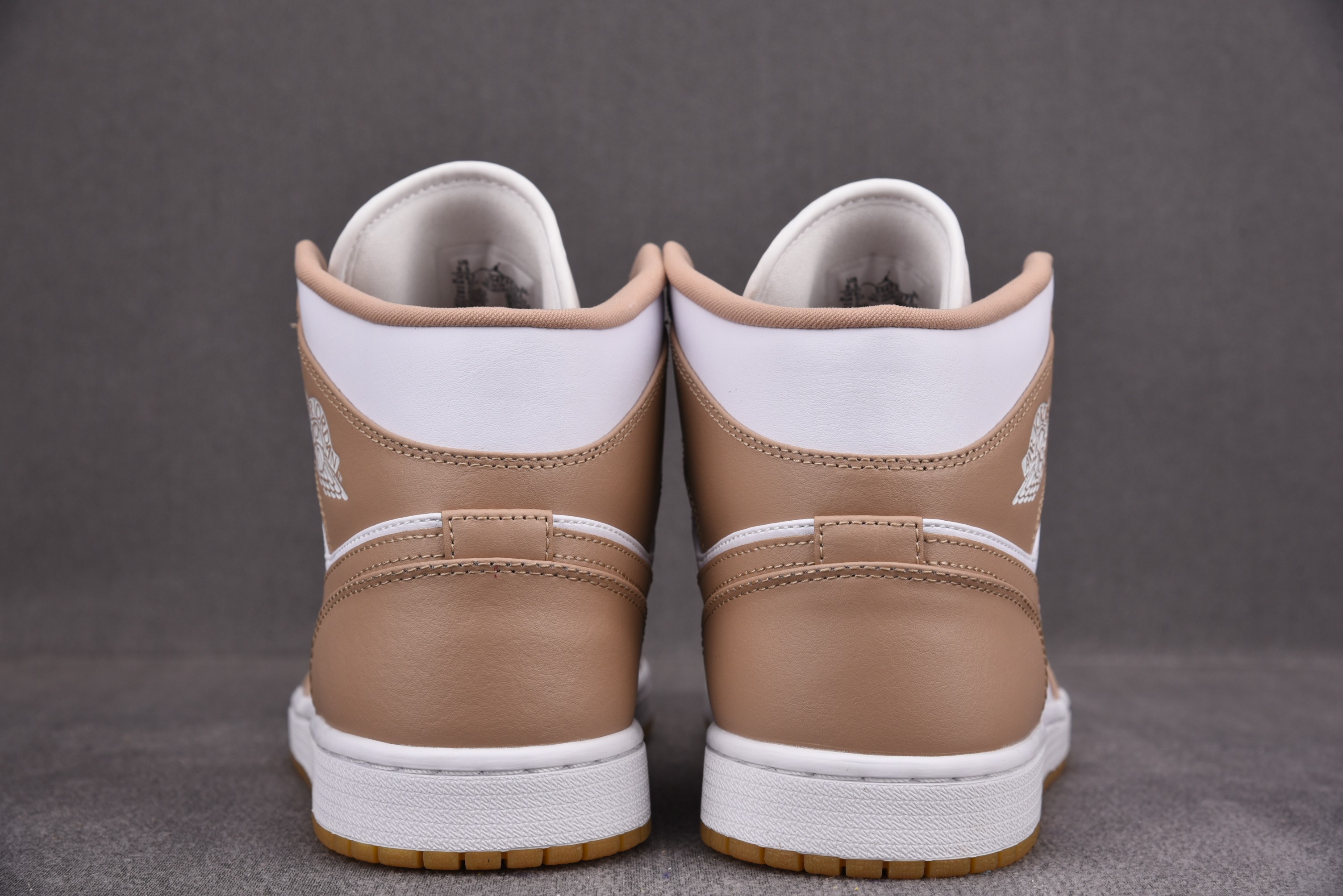 Jordan 1 Mid Tan Gum