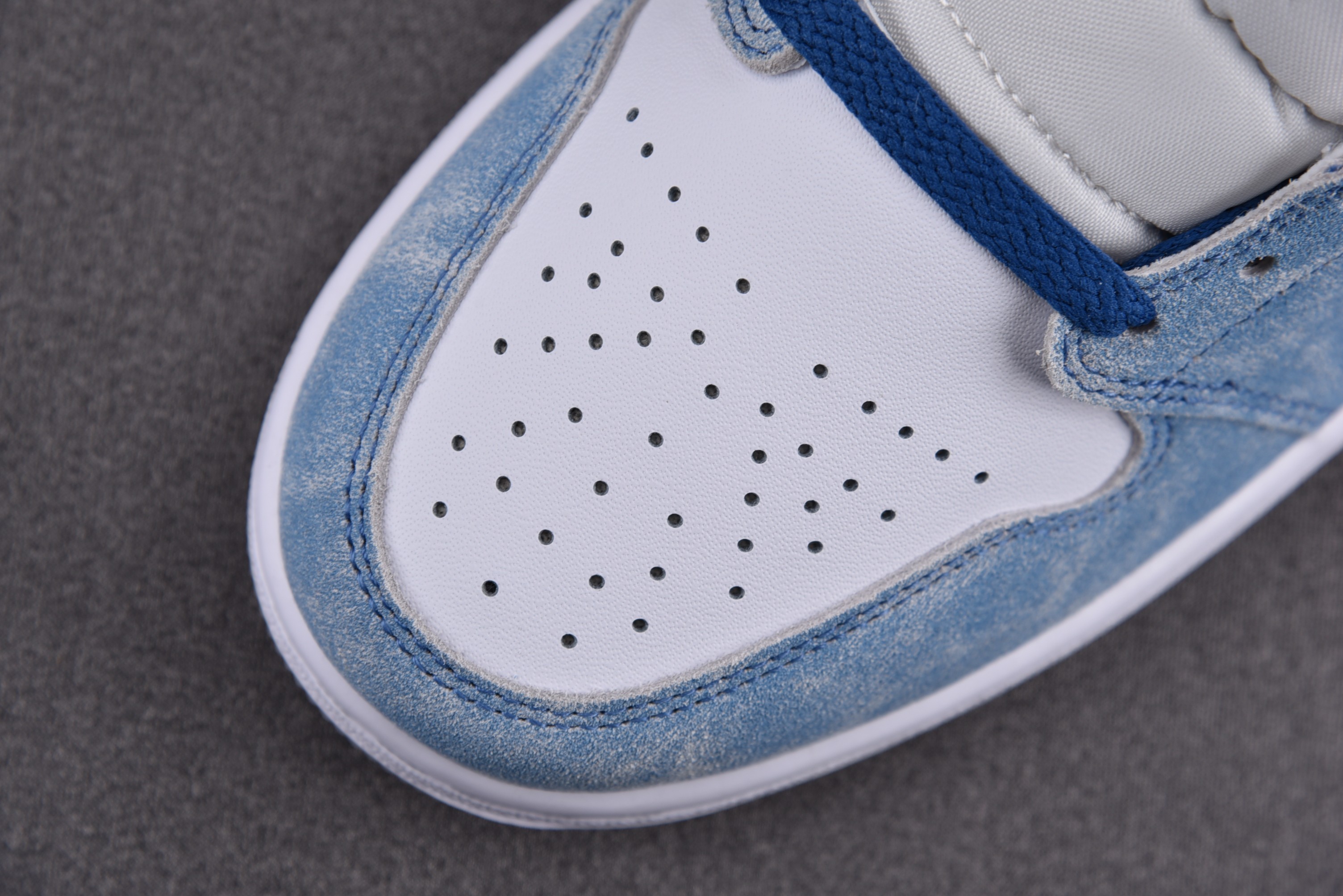 Jordan 1 Mid French Blue Fire Red