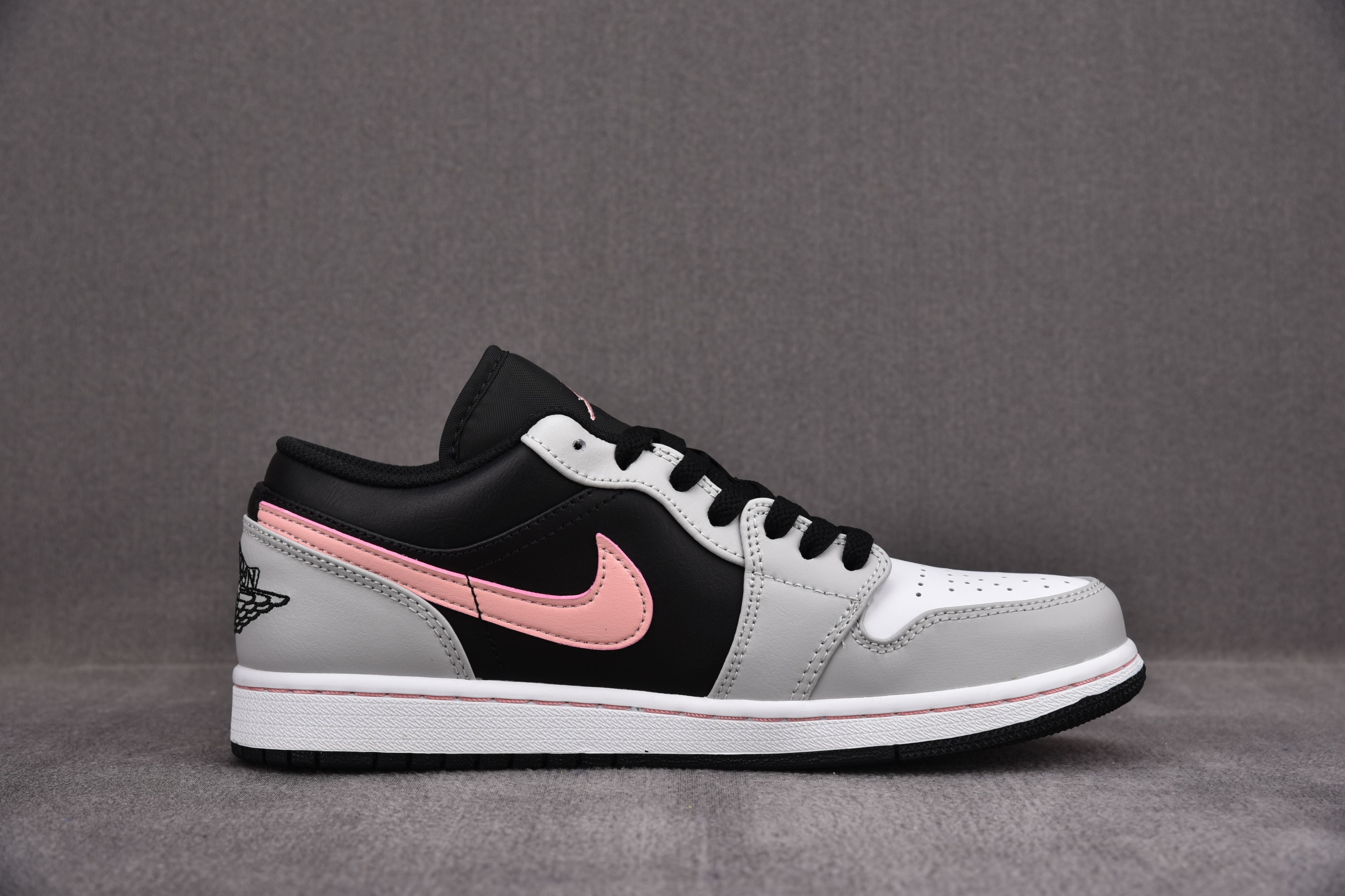 Jordan 1 Low Black Grey Pink