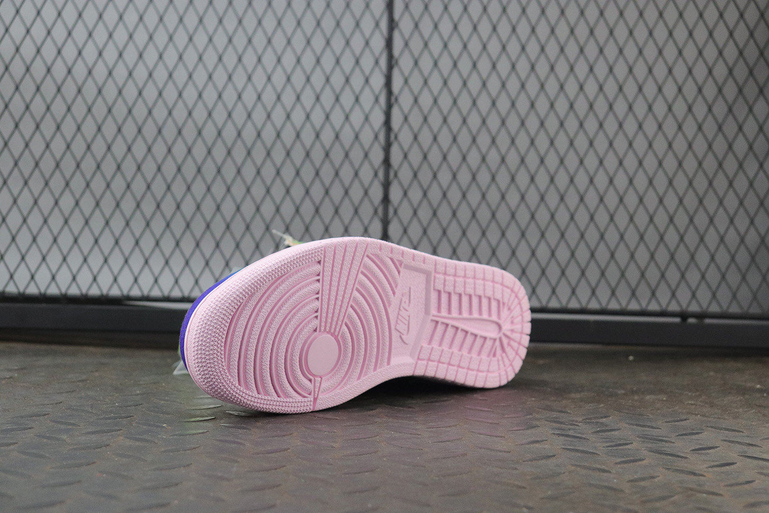 Jordan 1 Retro High J Balvin