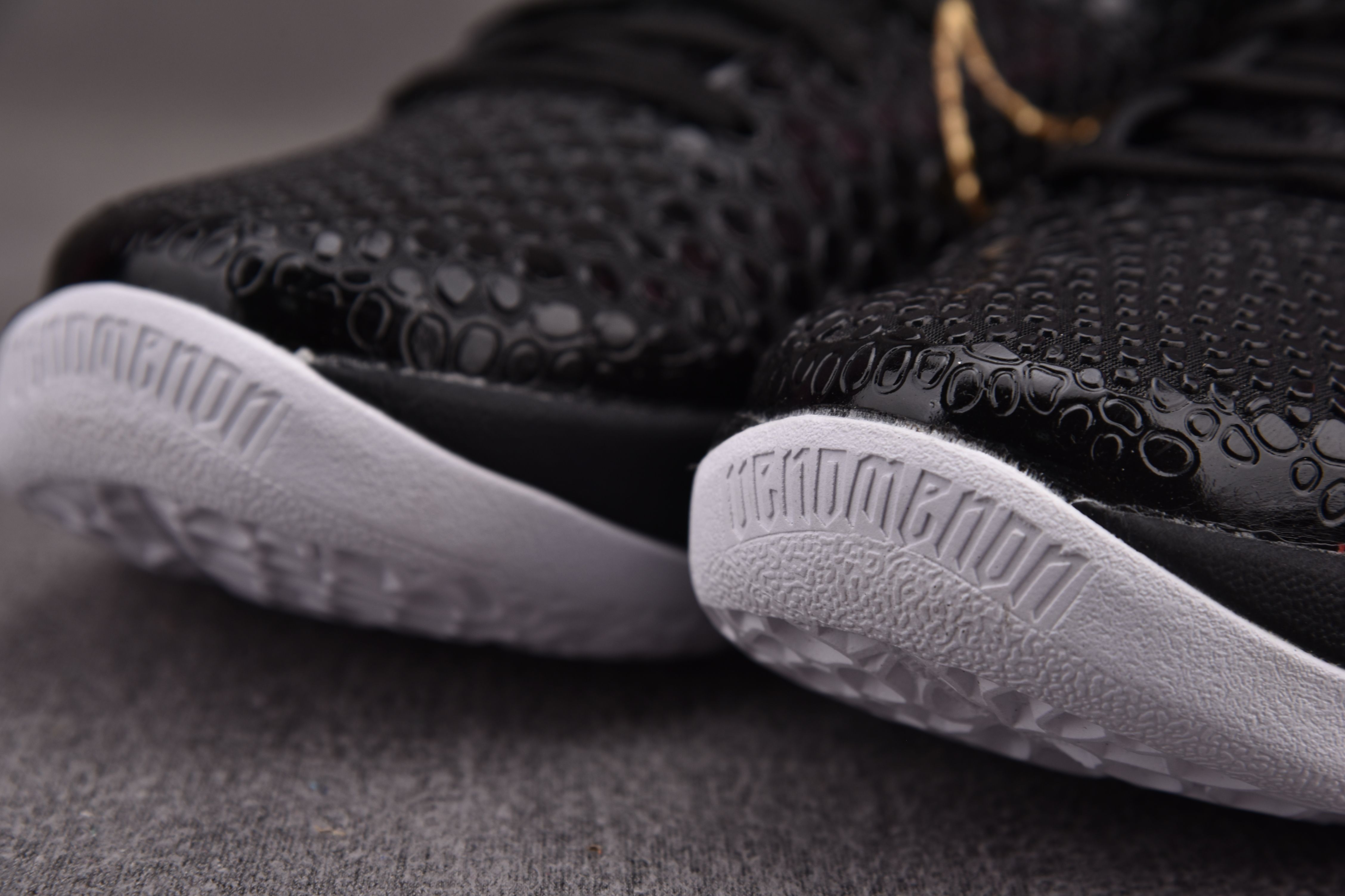 Nike Kobe 6 Protro Mambacita Golden Swoosh