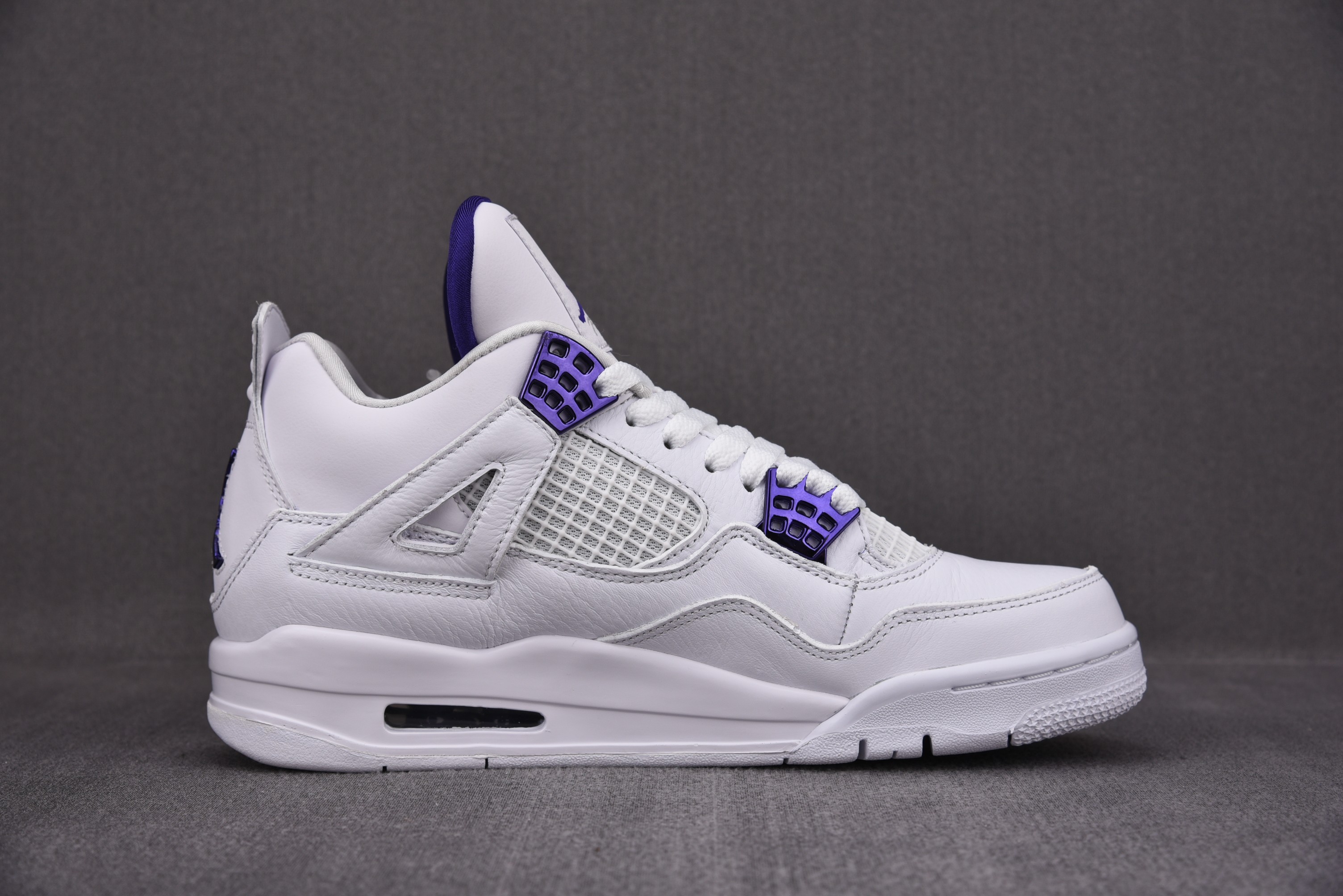 Jordan 4 Retro Metallic Purple